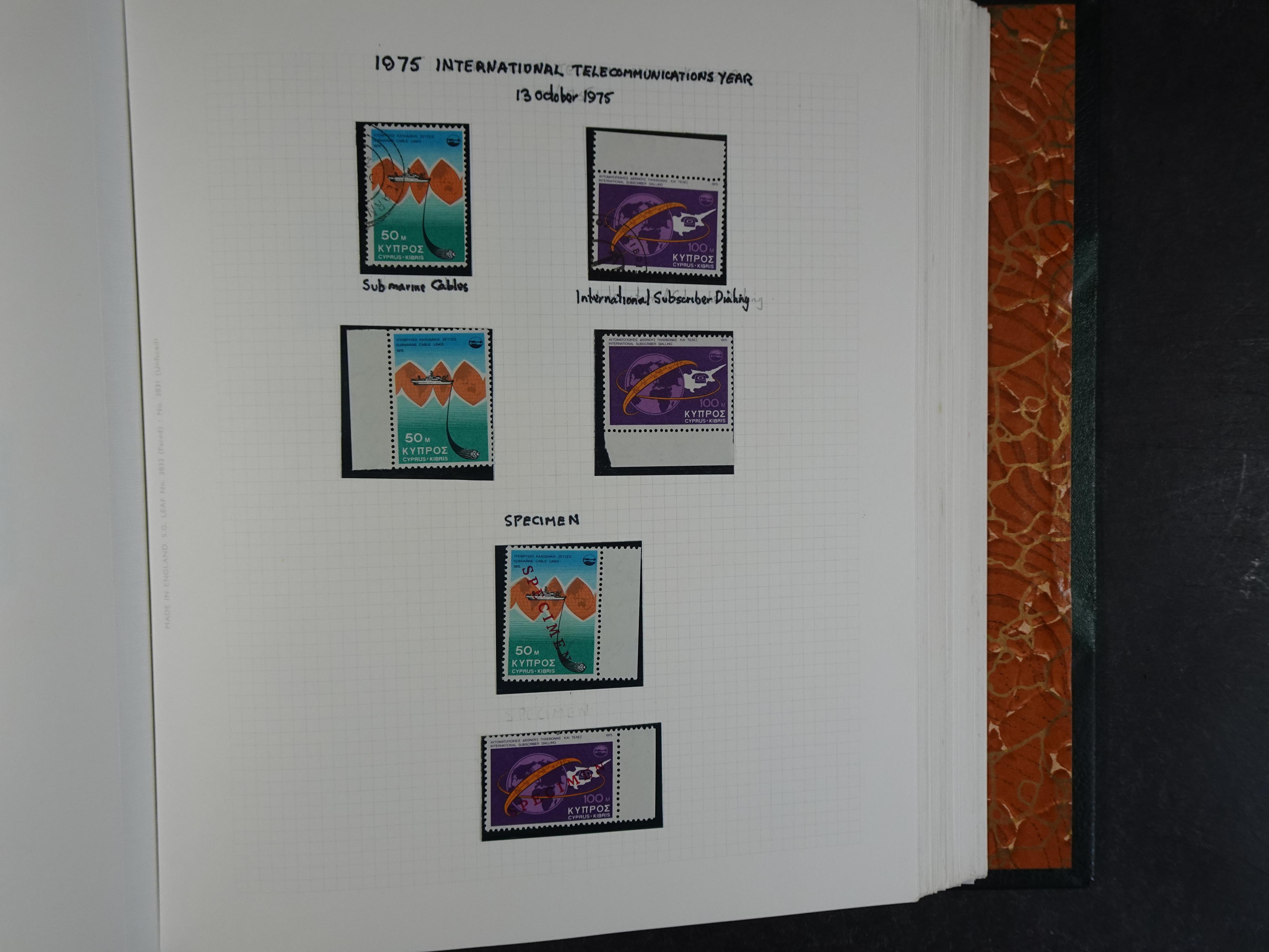 Prachtig en zeer uitgebreid collecte, waarbij dubbel verzameling. Tevens specimen, plaatfouten, boekjes, watermerken op blauwe albumbladeren.  487