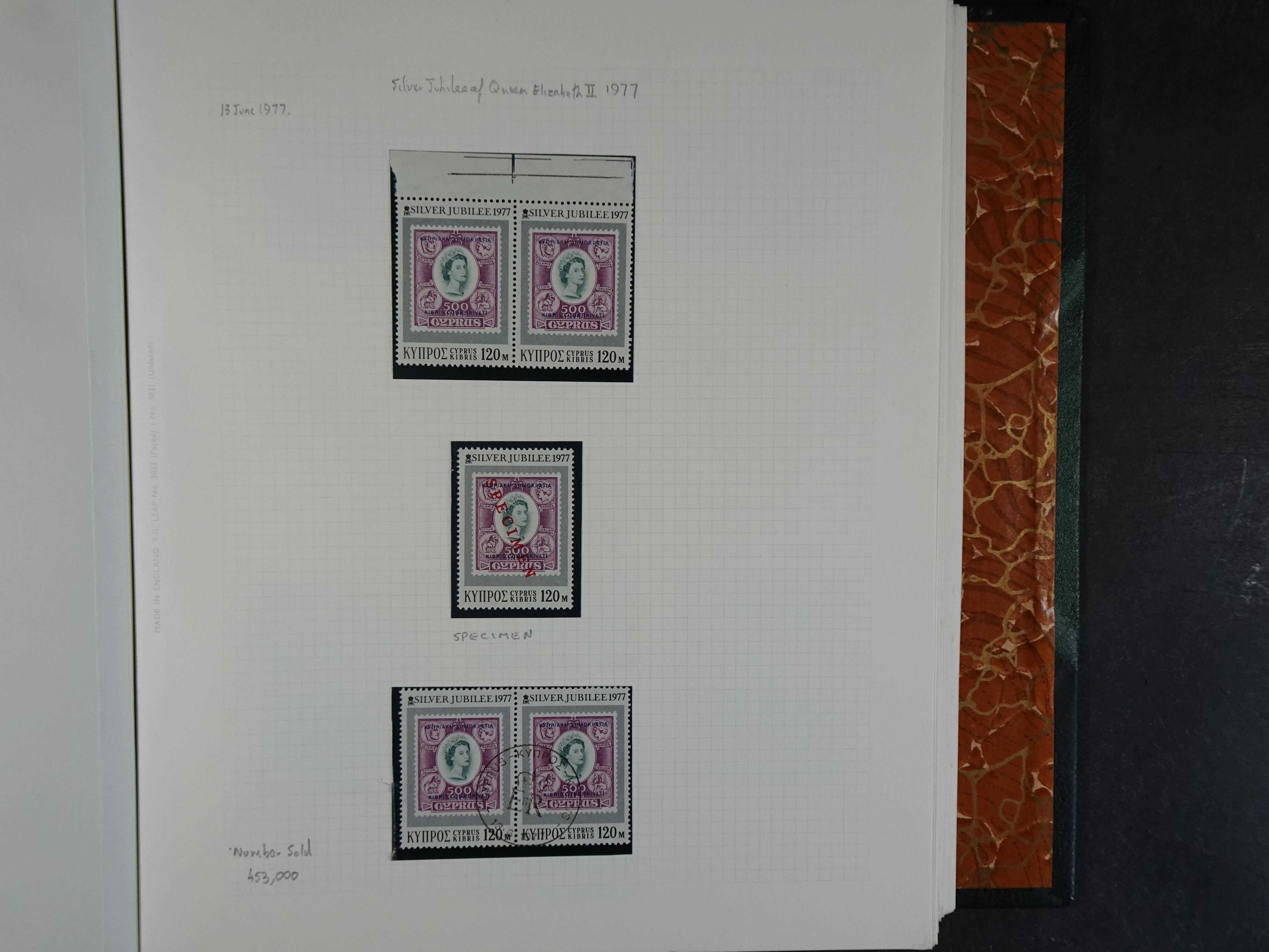 Prachtig en zeer uitgebreid collecte, waarbij dubbel verzameling. Tevens specimen, plaatfouten, boekjes, watermerken op blauwe albumbladeren.  507