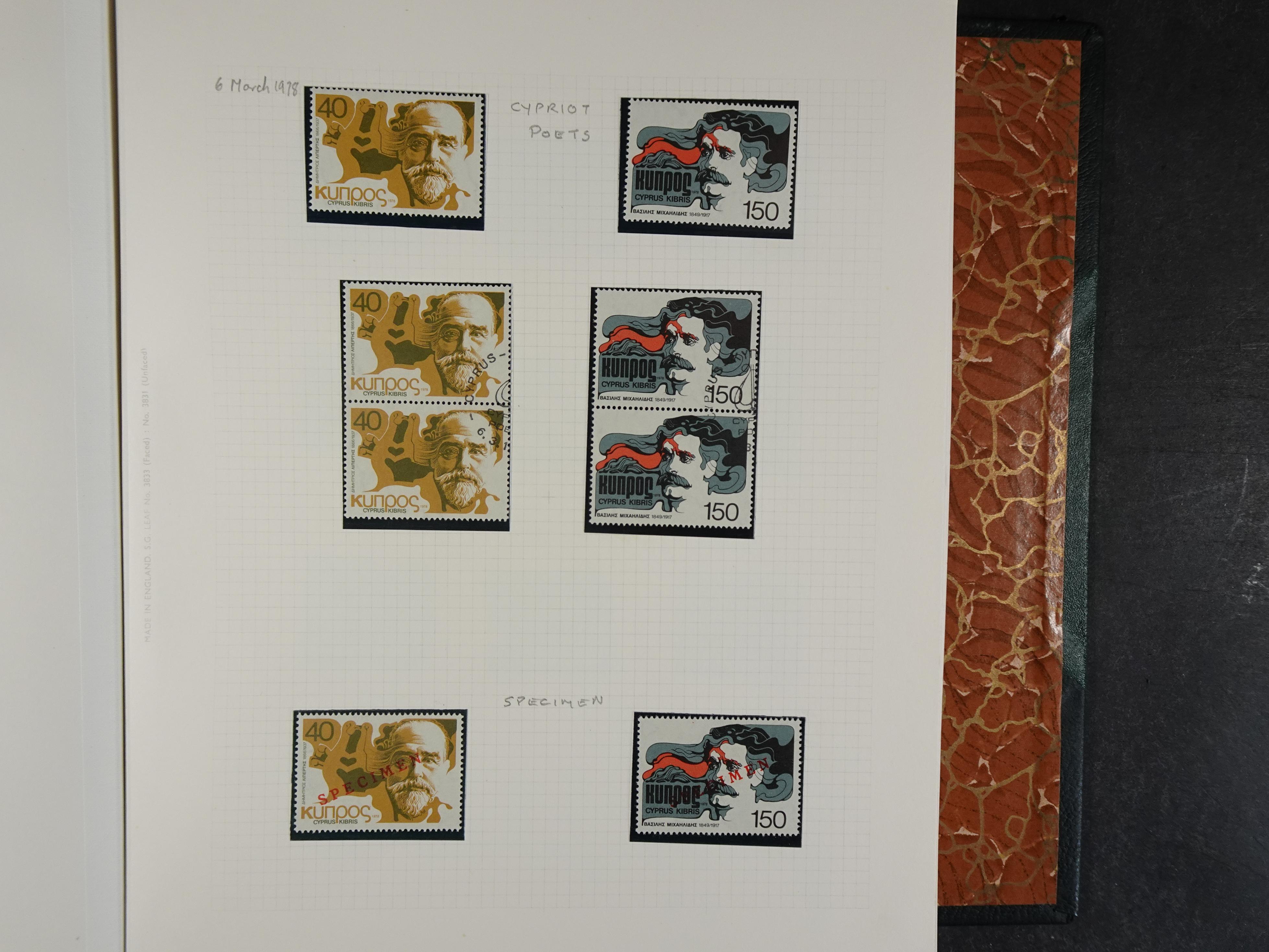 Prachtig en zeer uitgebreid collecte, waarbij dubbel verzameling. Tevens specimen, plaatfouten, boekjes, watermerken op blauwe albumbladeren.  517