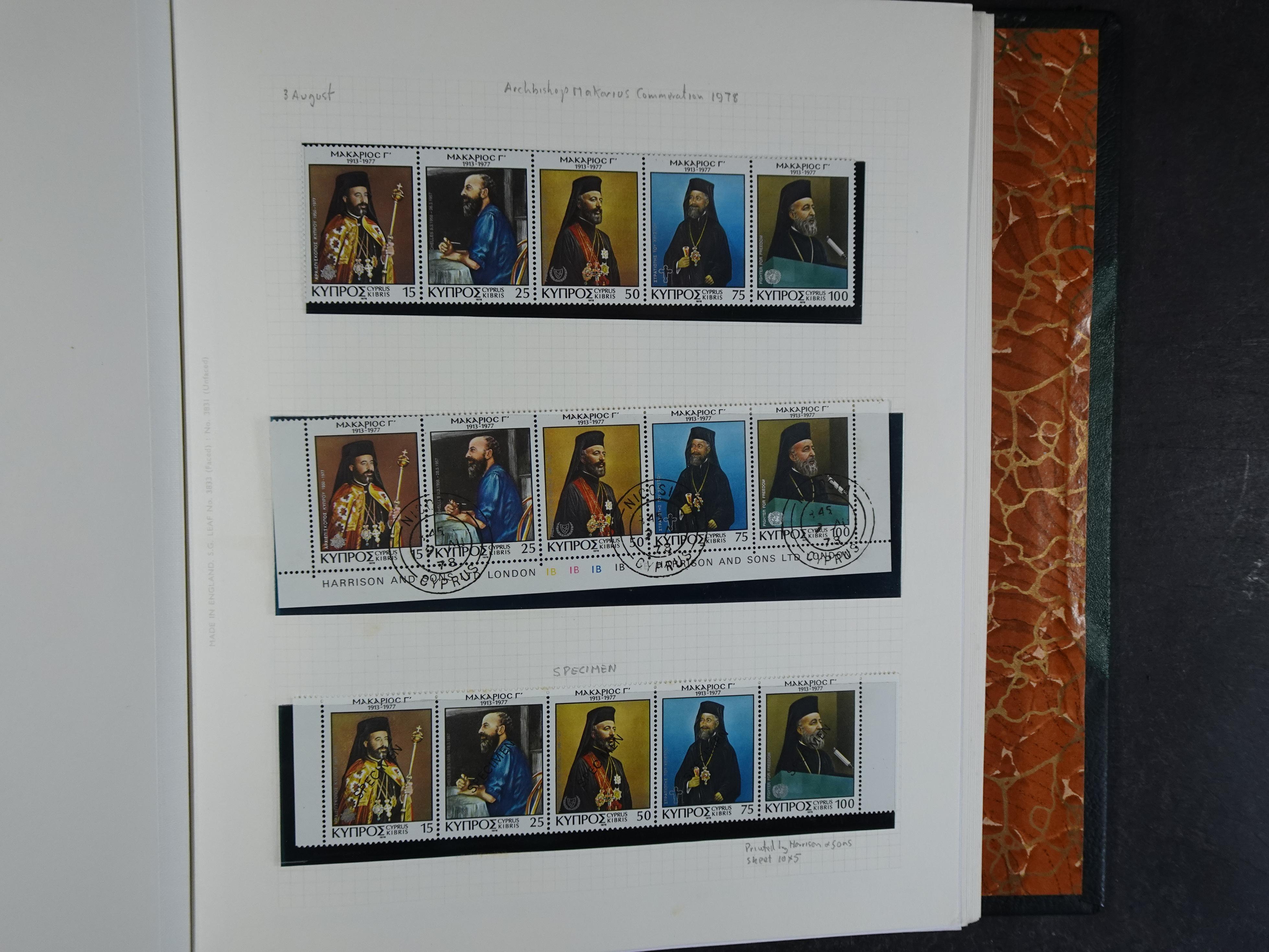 Prachtig en zeer uitgebreid collecte, waarbij dubbel verzameling. Tevens specimen, plaatfouten, boekjes, watermerken op blauwe albumbladeren.  519