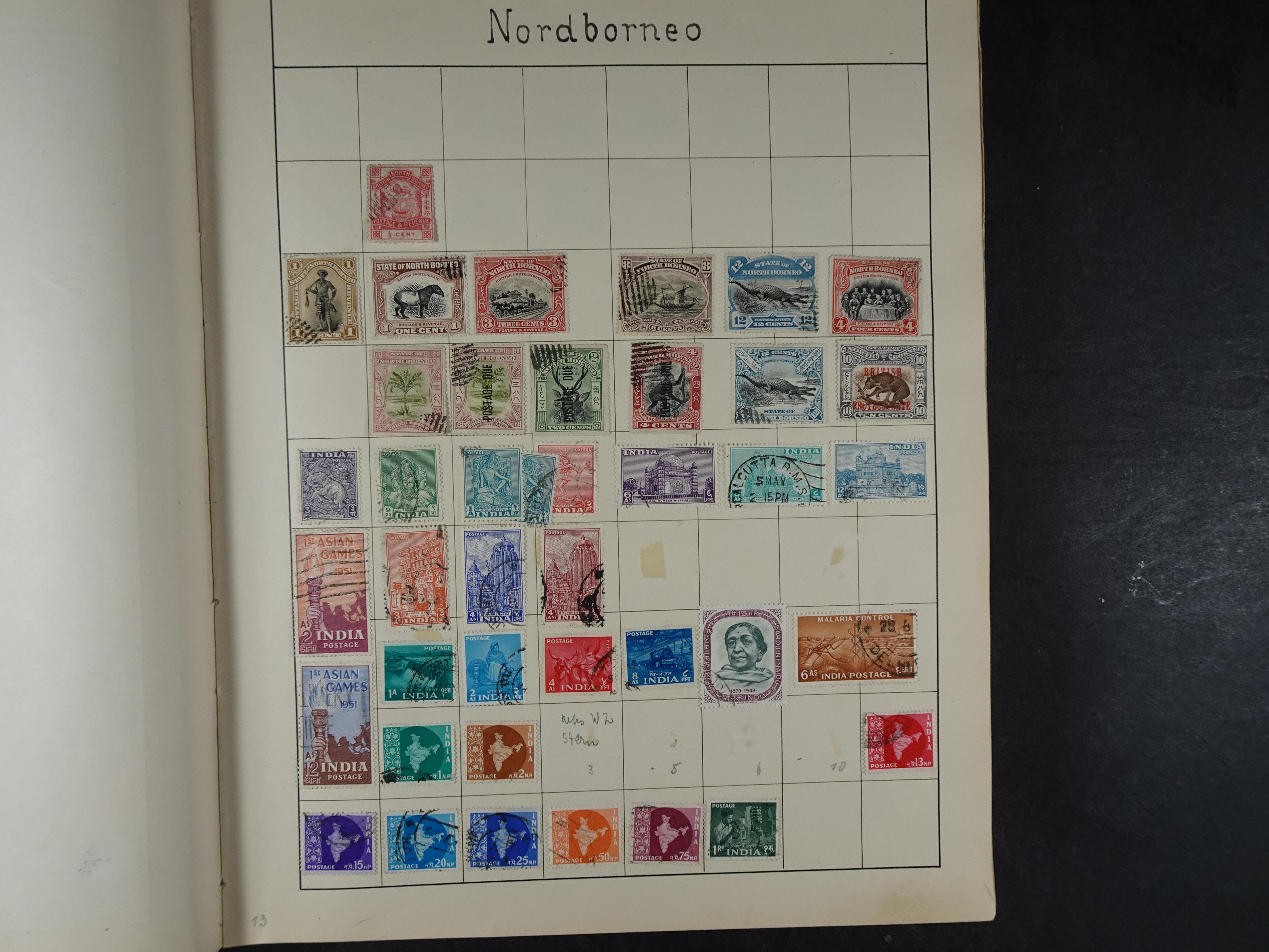 Mooie verzameling met ook China en Japan. 12