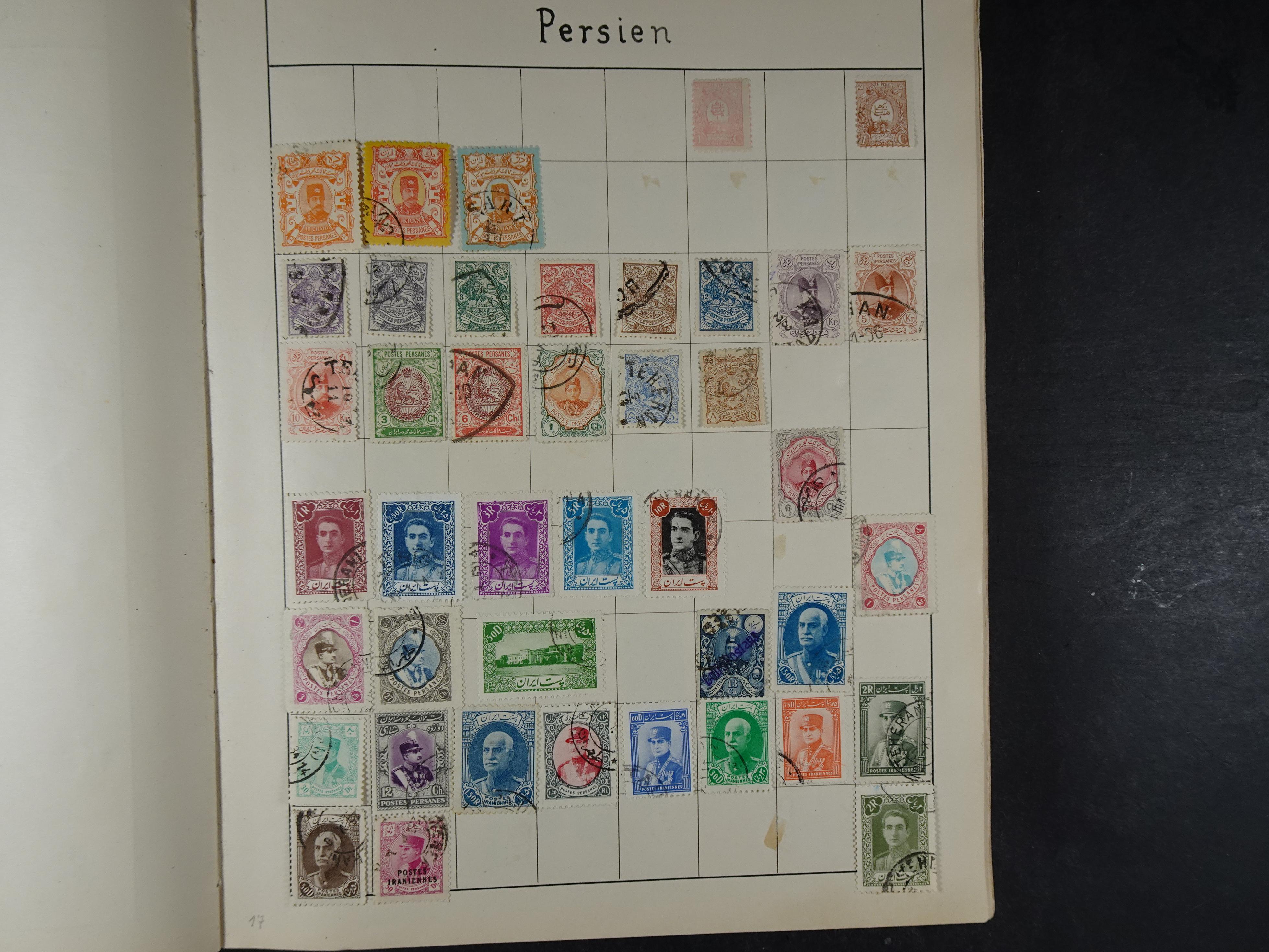 Mooie verzameling met ook China en Japan. 16