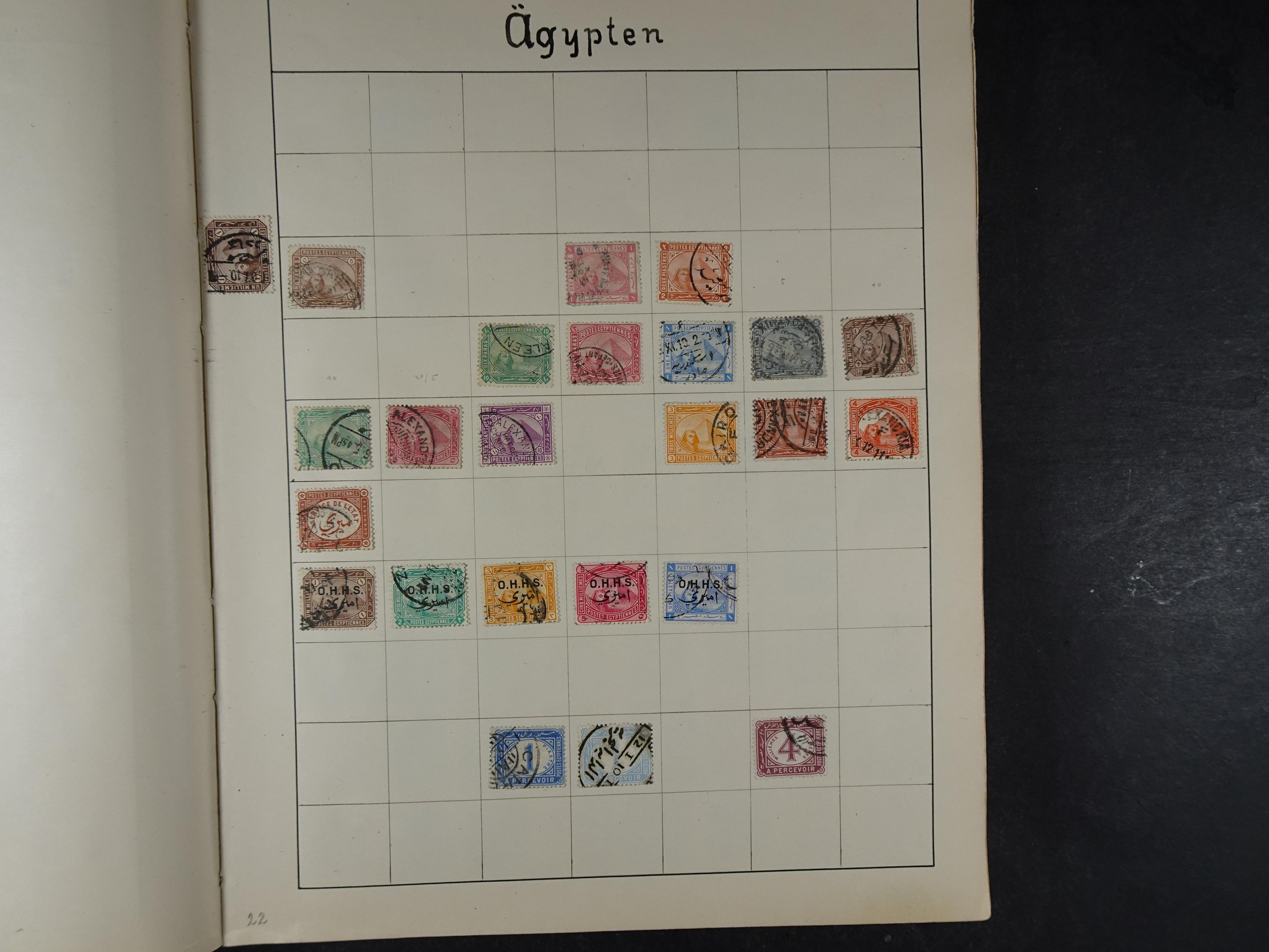 Mooie verzameling met ook China en Japan. 21