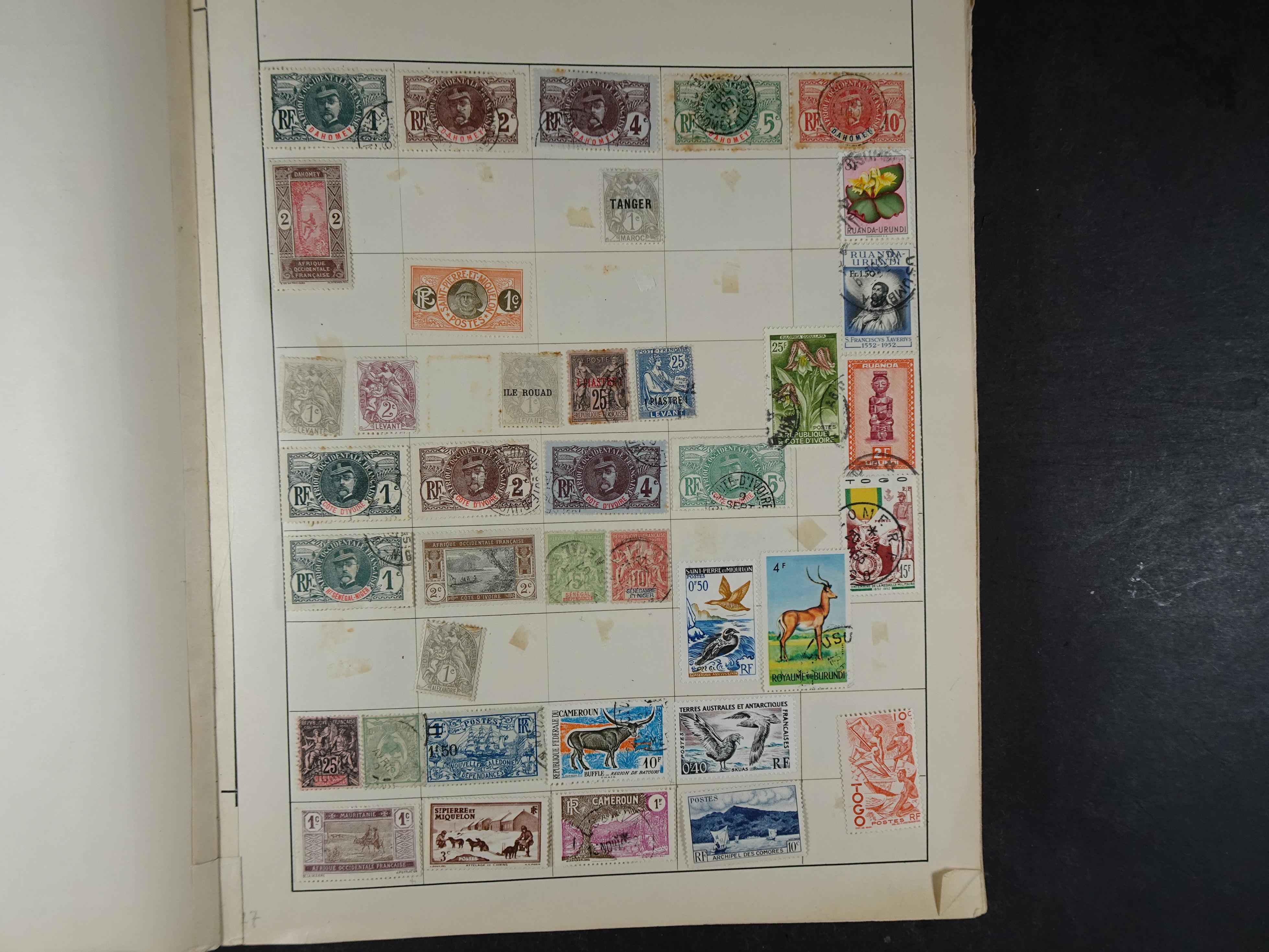 Mooie verzameling met ook China en Japan. 28