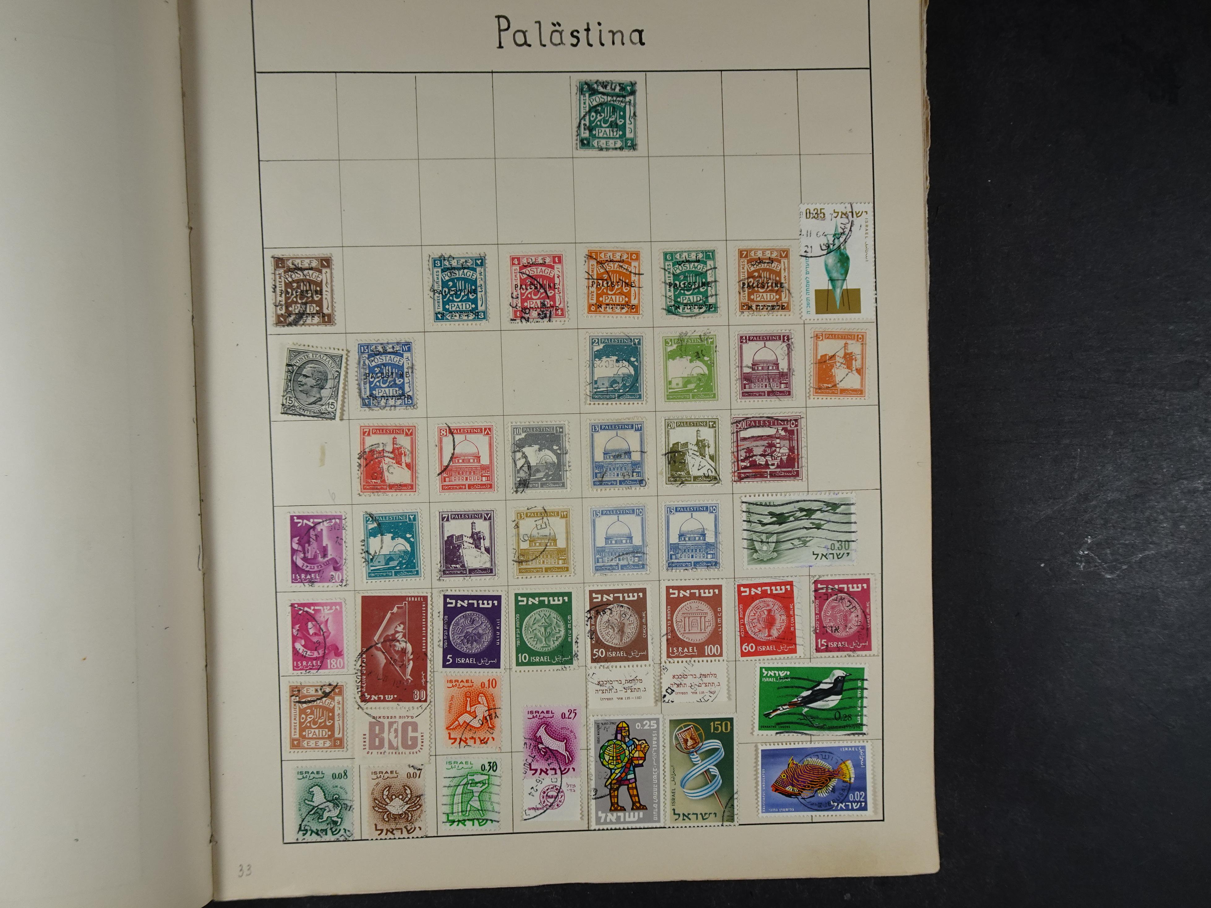 Mooie verzameling met ook China en Japan. 35