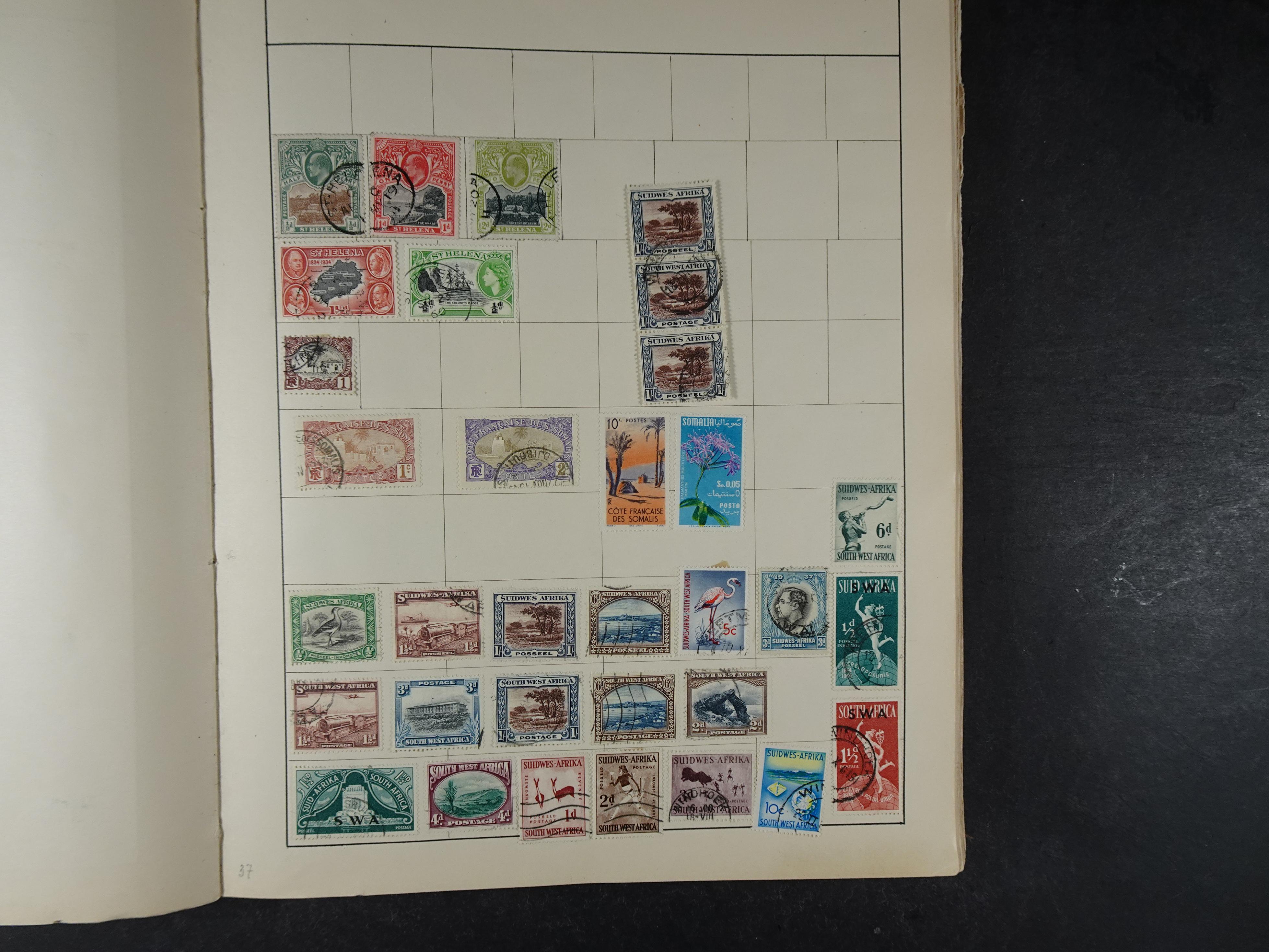 Mooie verzameling met ook China en Japan. 39