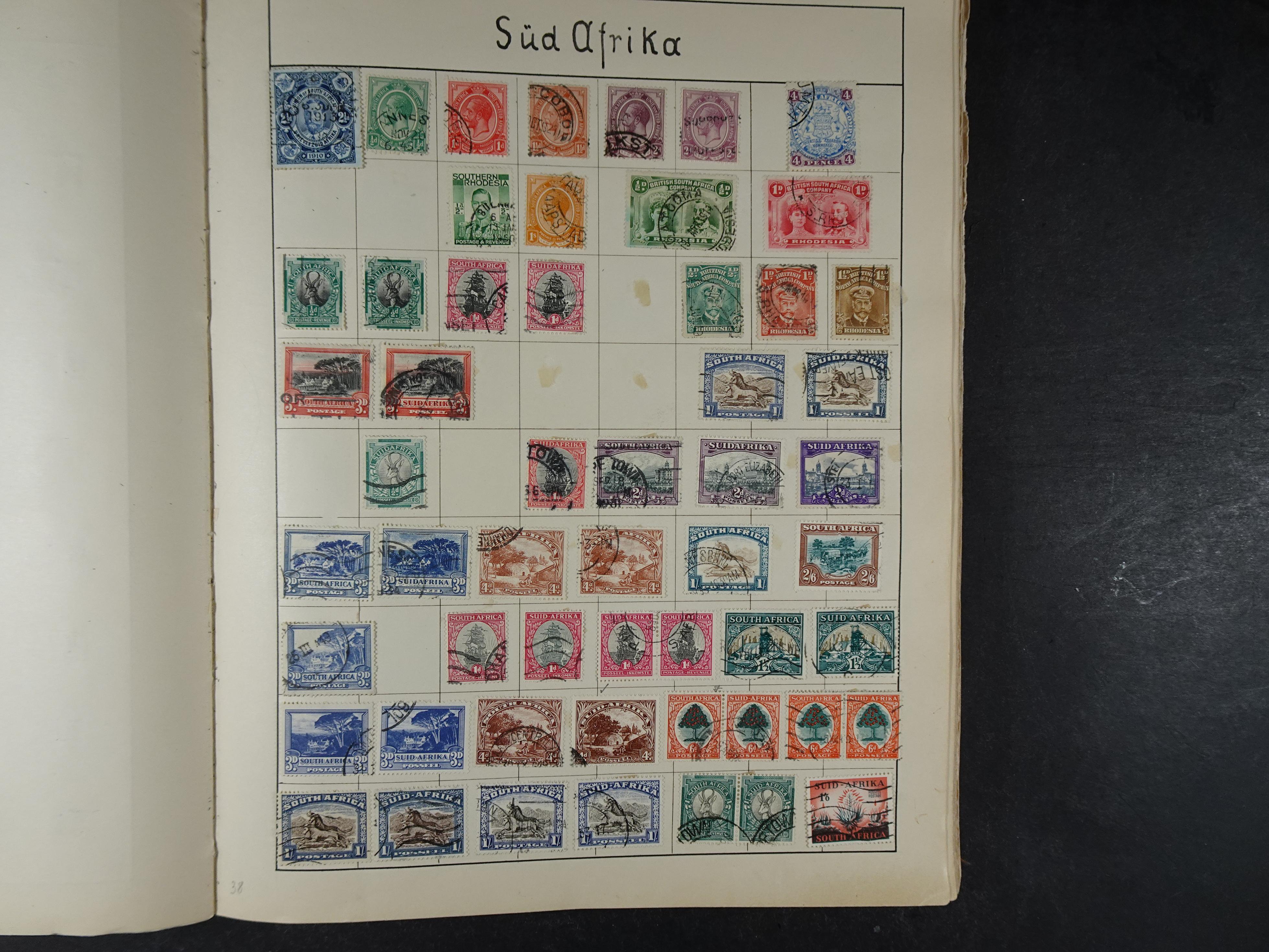 Mooie verzameling met ook China en Japan. 40