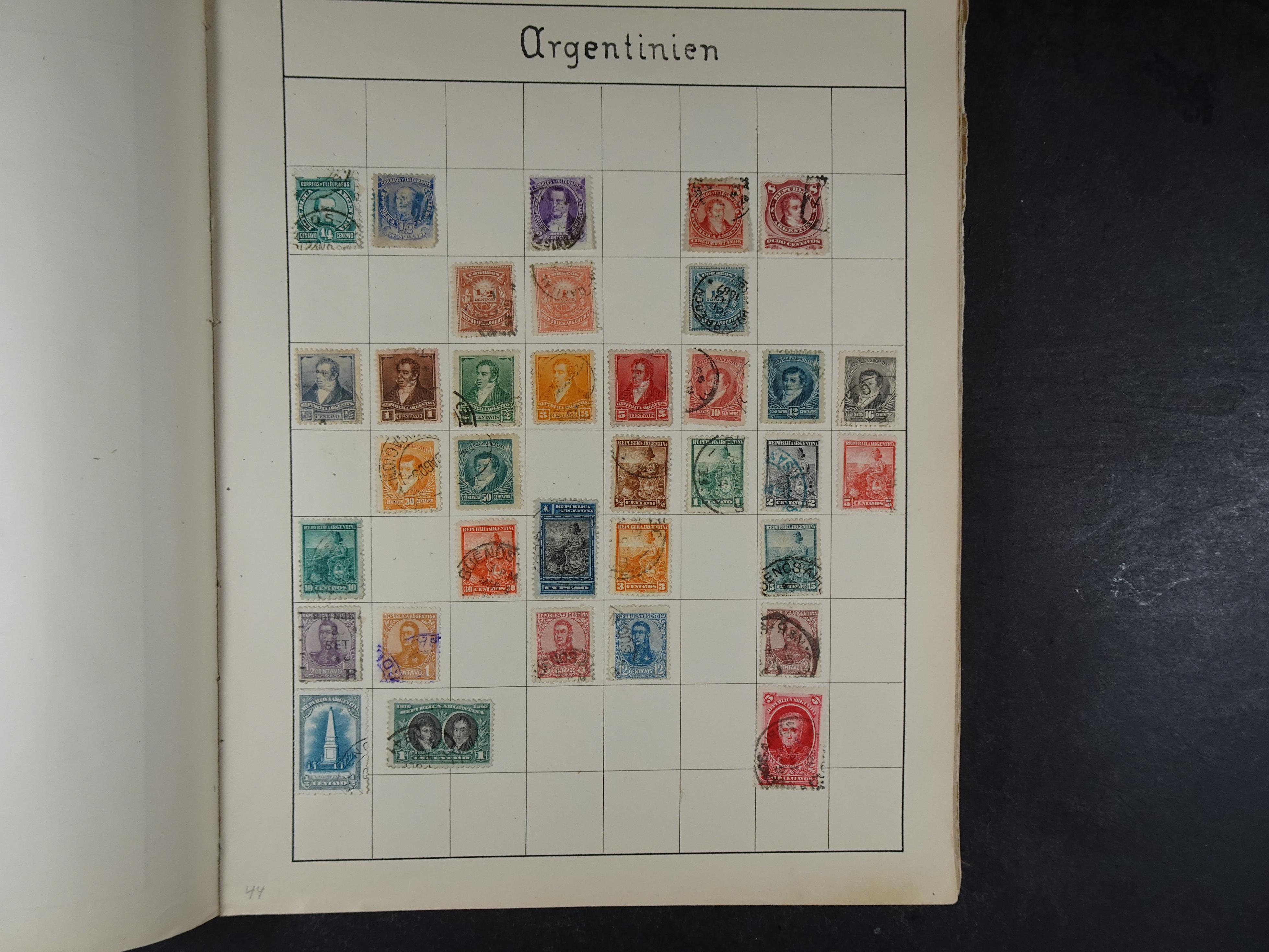 Mooie verzameling met ook China en Japan. 46