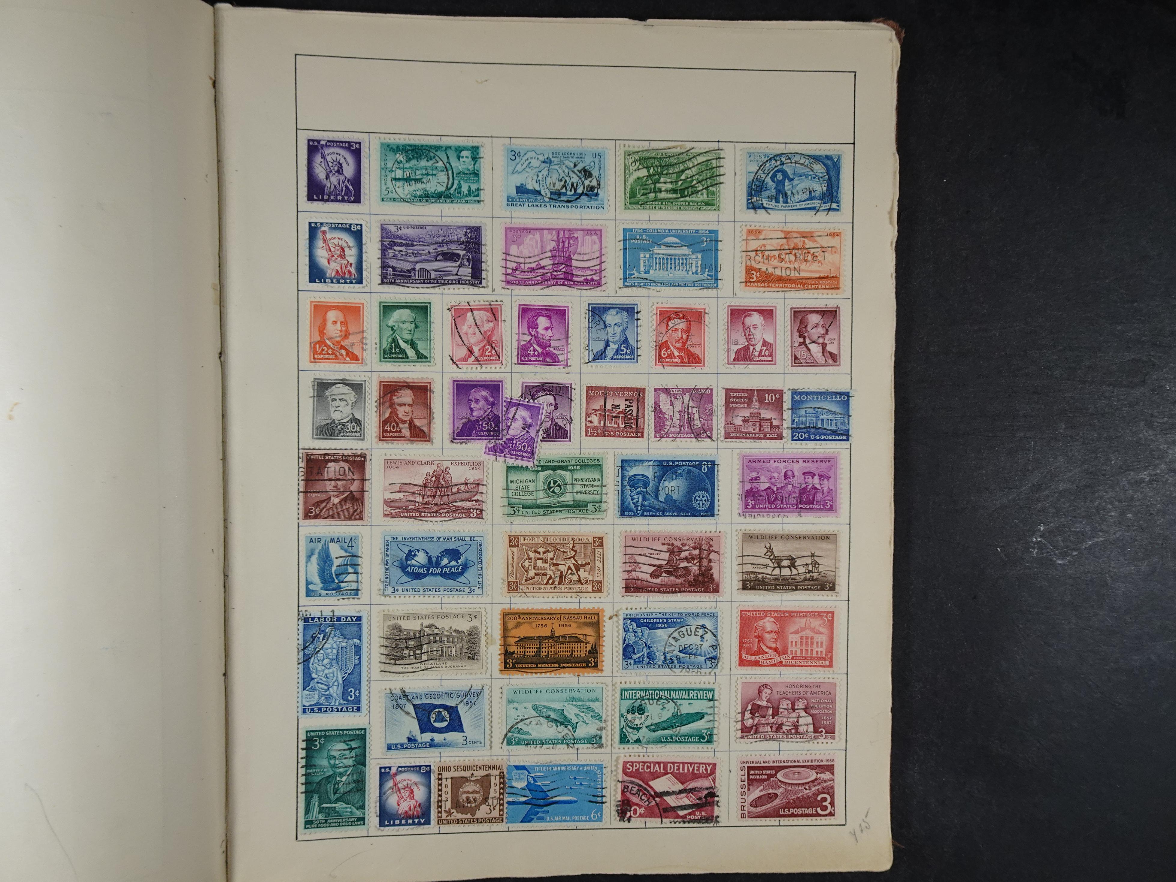 Mooie verzameling met ook China en Japan. 92