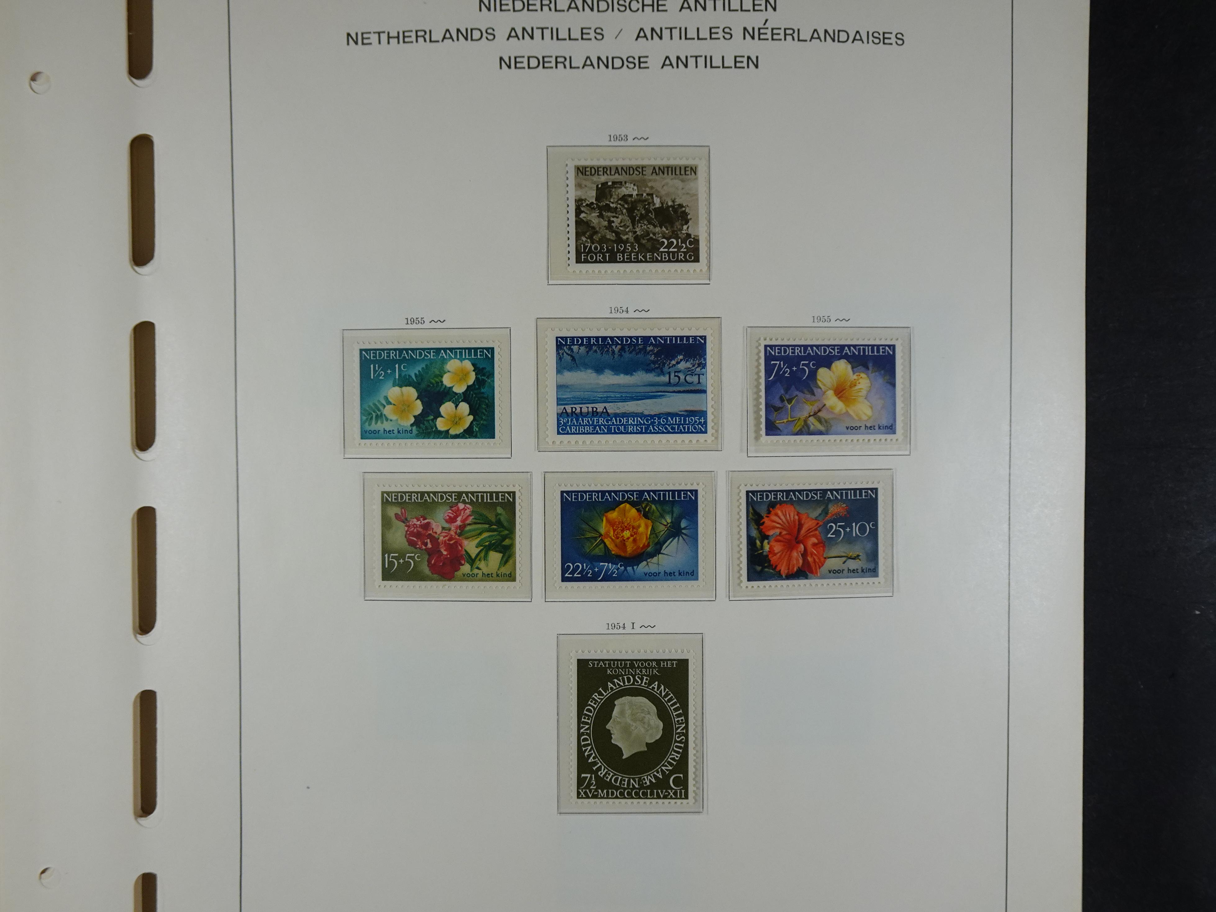 1949 - 2010 compleet postfris op ENFACE NA, deze heeft lichte plakker 6