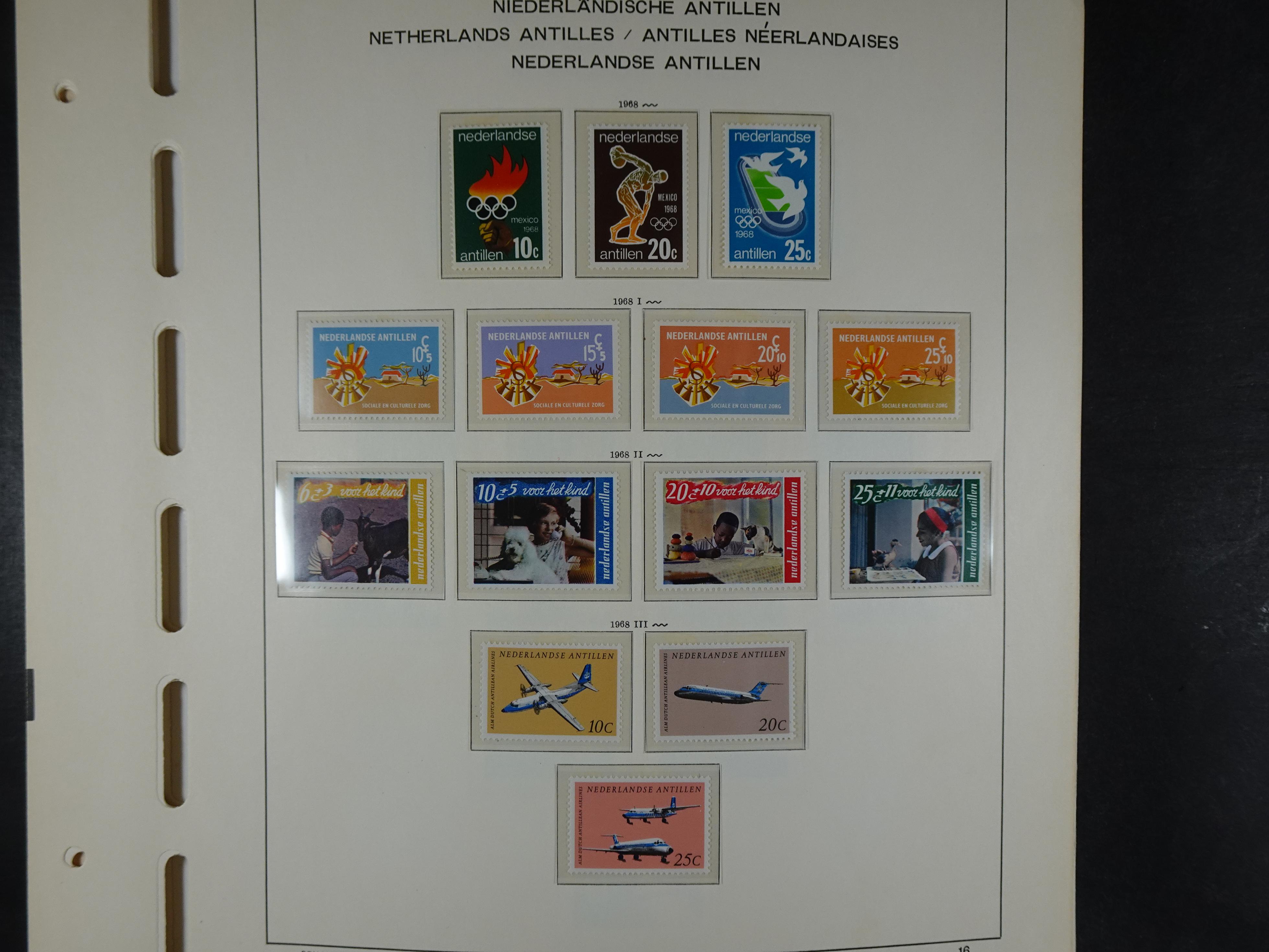 1949 - 2010 compleet postfris op ENFACE NA, deze heeft lichte plakker 18