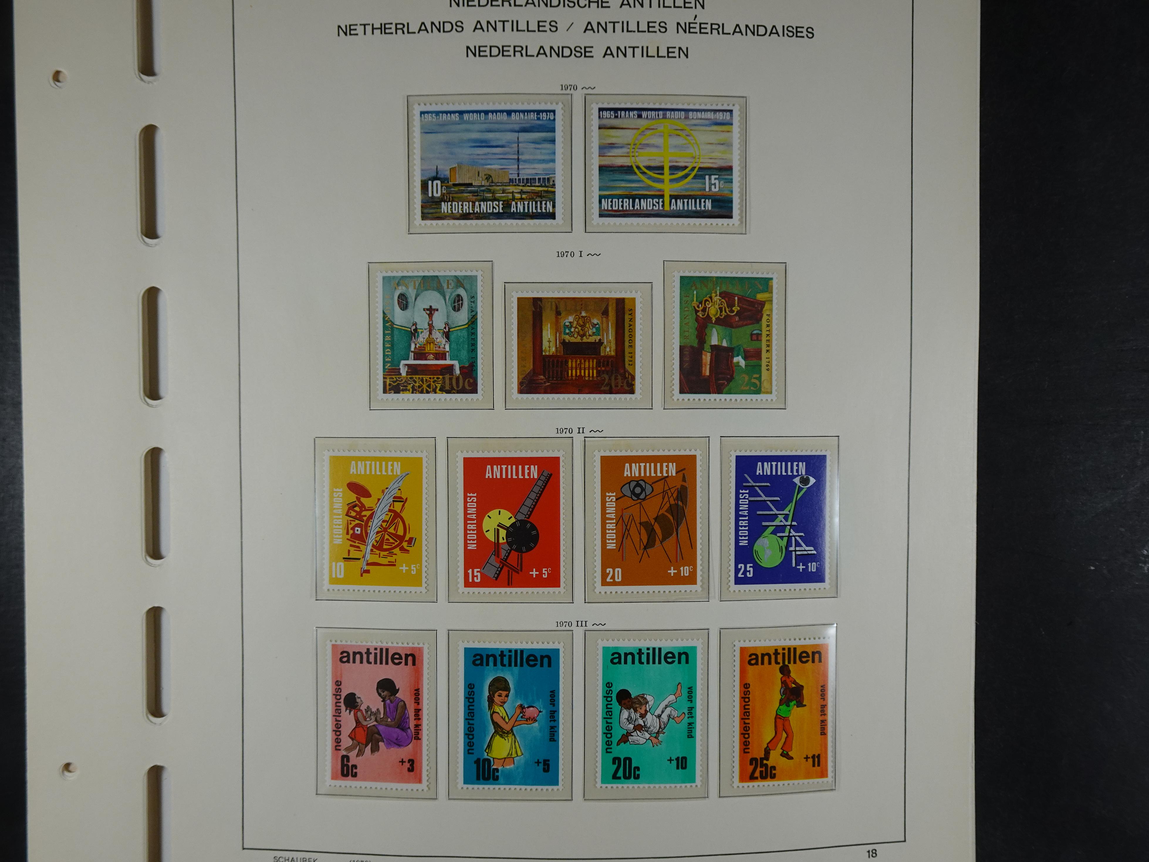 1949 - 2010 compleet postfris op ENFACE NA, deze heeft lichte plakker 20