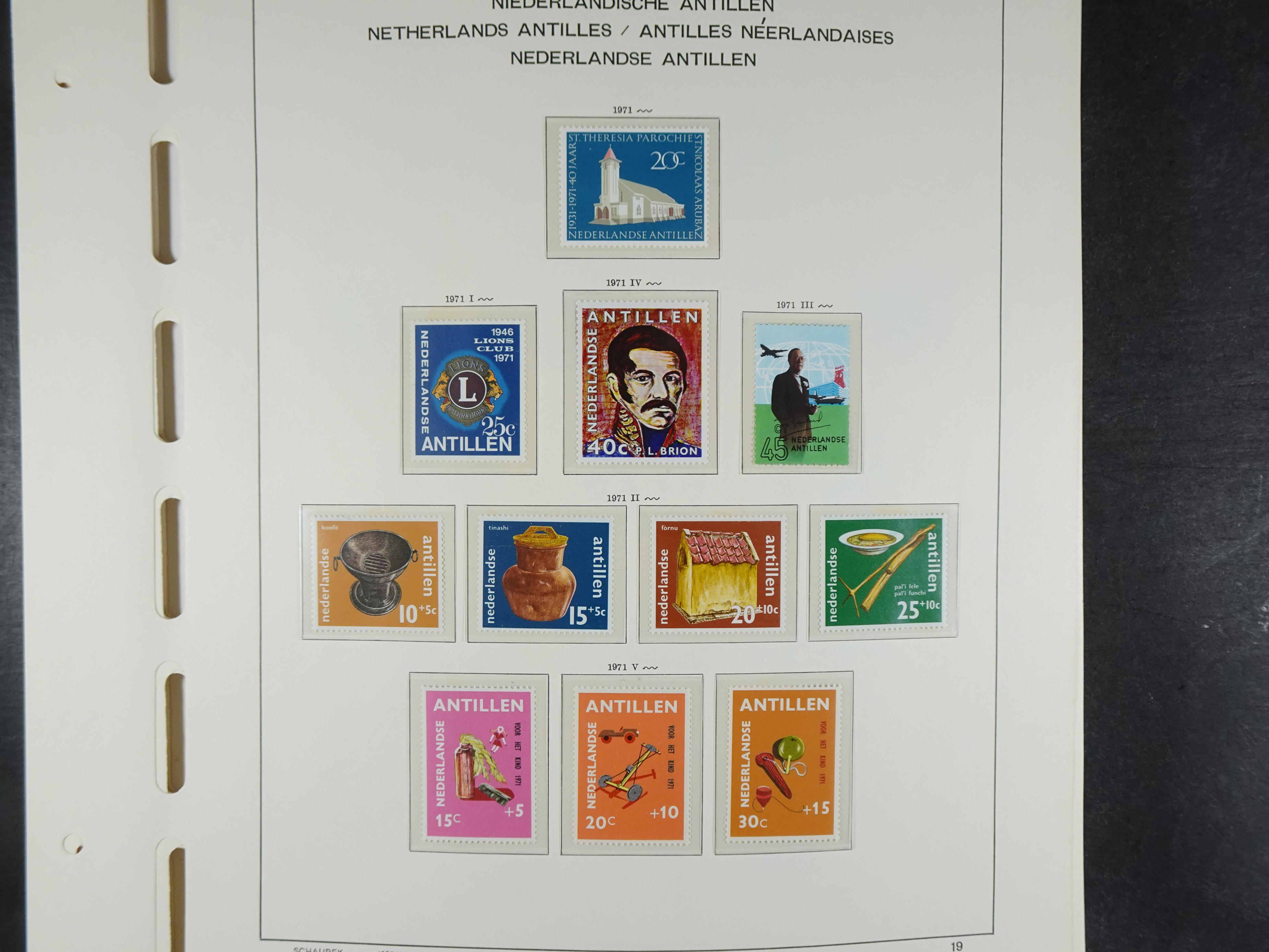 1949 - 2010 compleet postfris op ENFACE NA, deze heeft lichte plakker 21