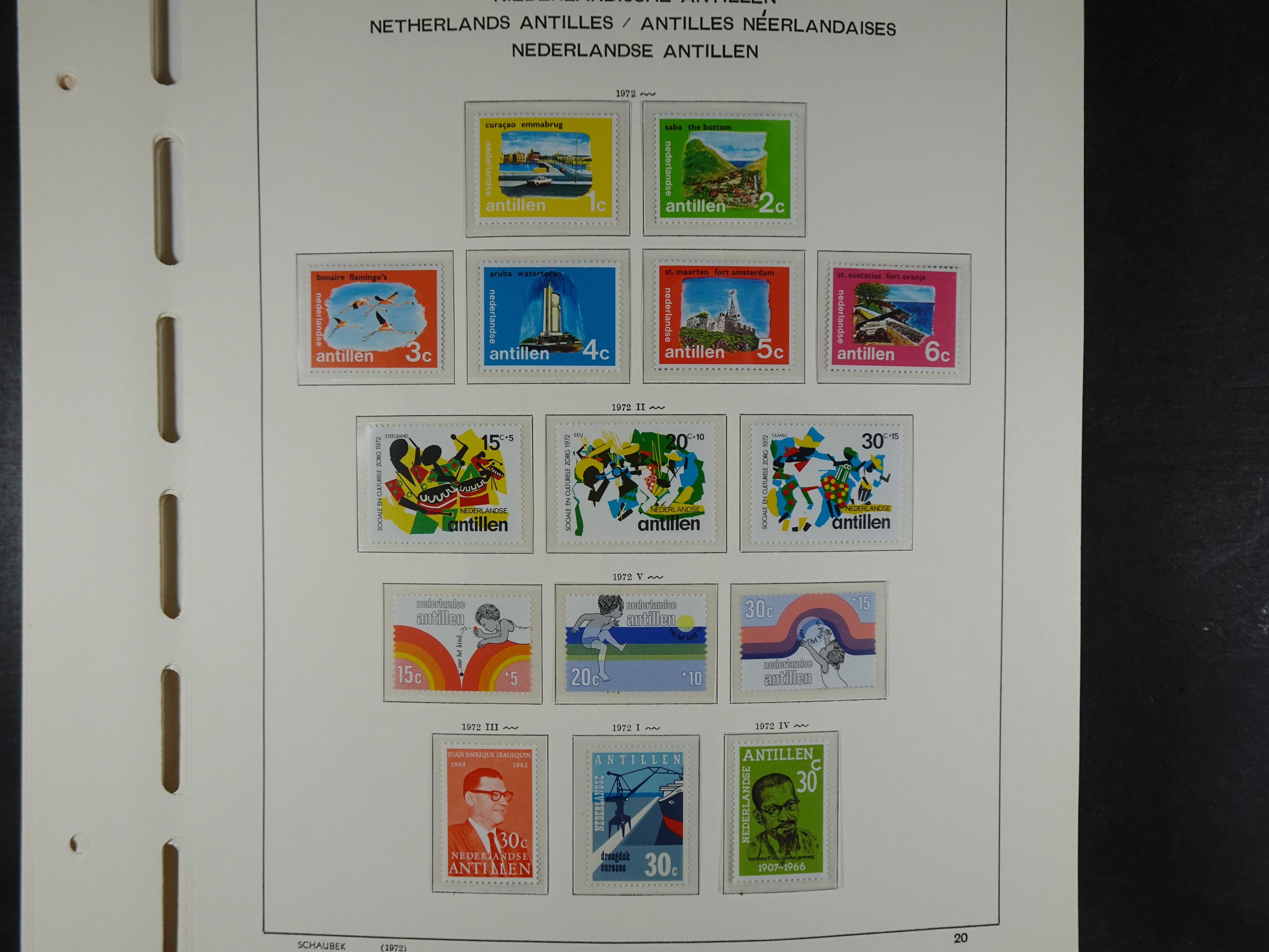 1949 - 2010 compleet postfris op ENFACE NA, deze heeft lichte plakker 22