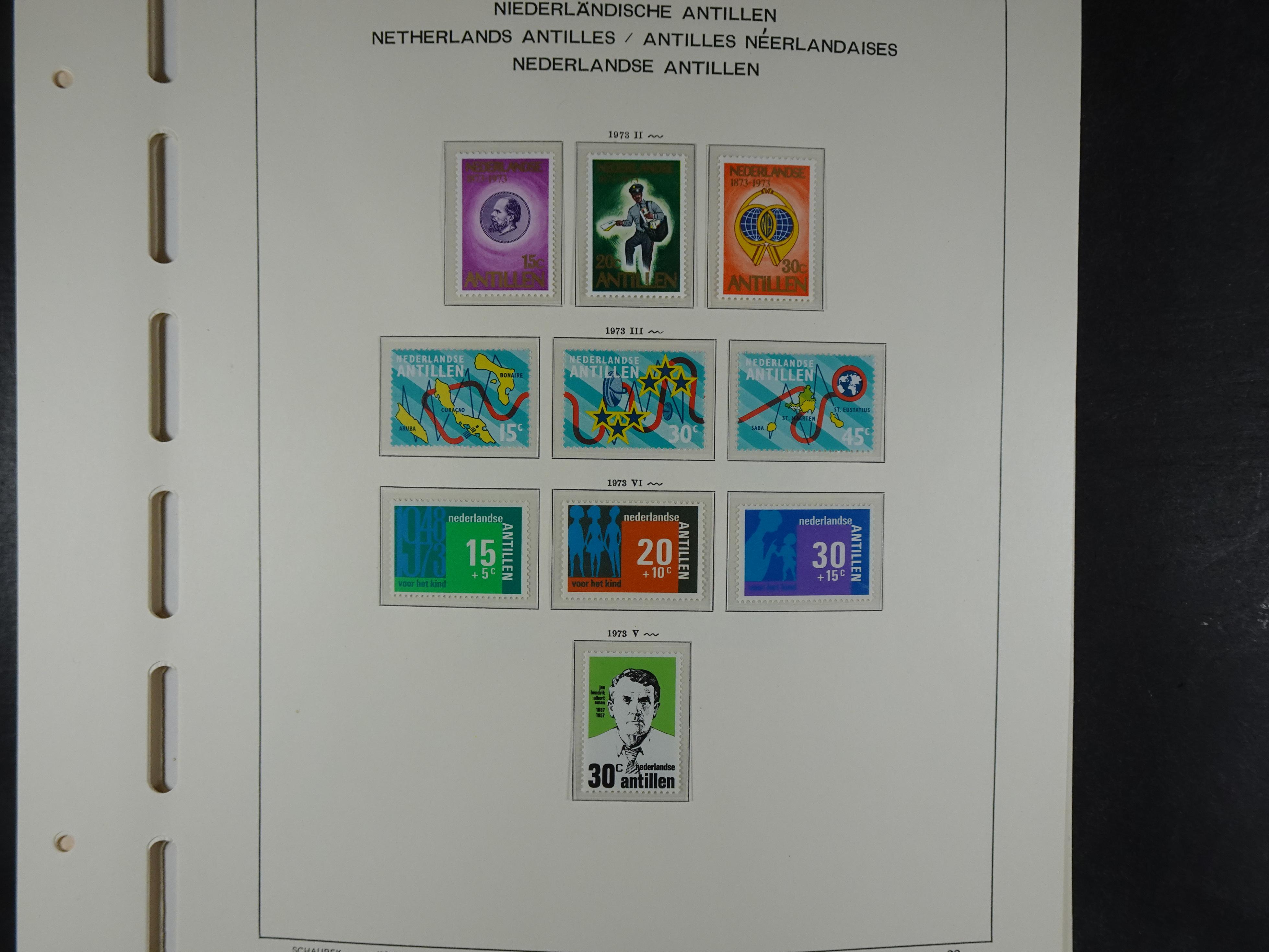 1949 - 2010 compleet postfris op ENFACE NA, deze heeft lichte plakker 24