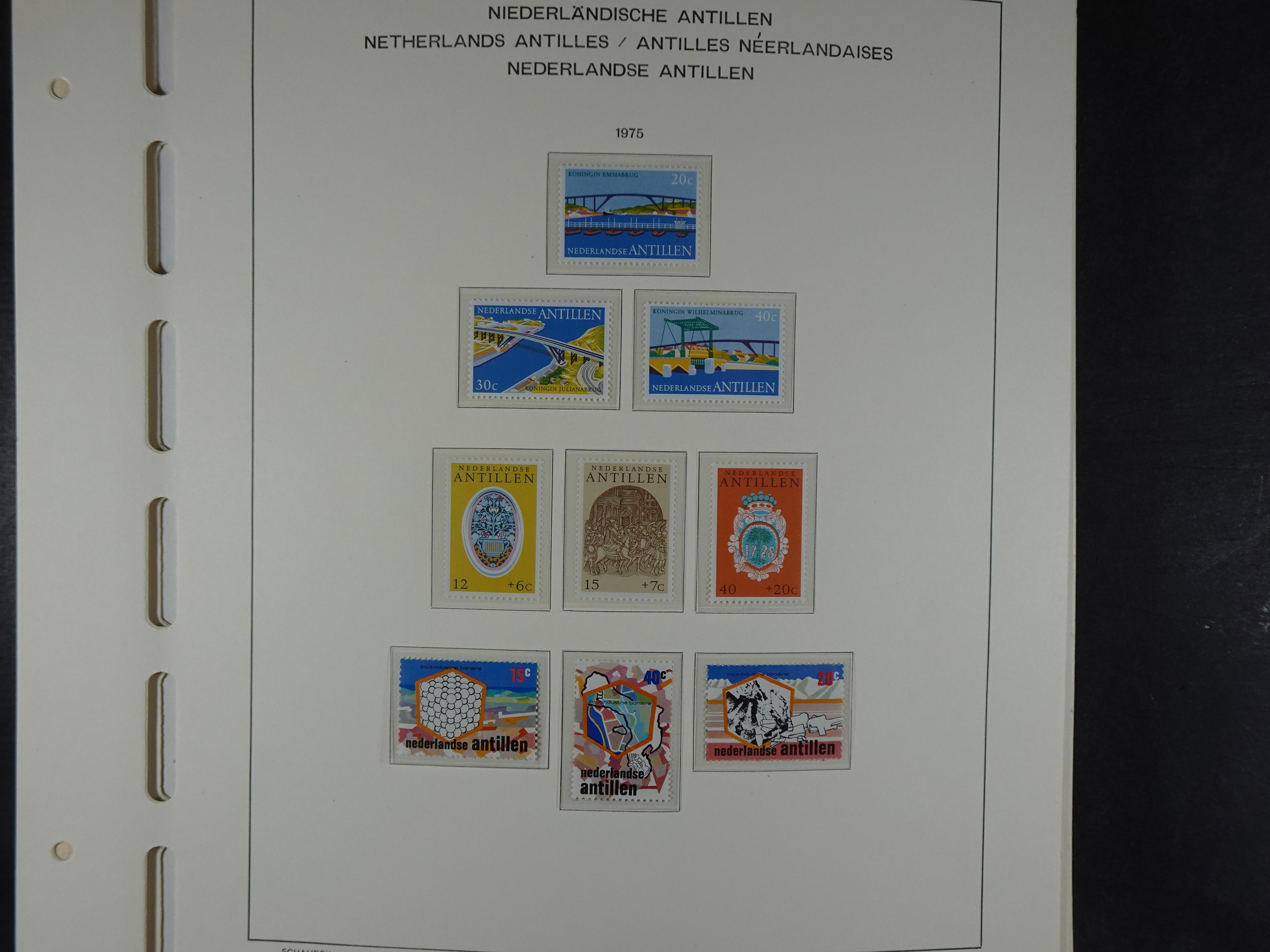 1949 - 2010 compleet postfris op ENFACE NA, deze heeft lichte plakker 27