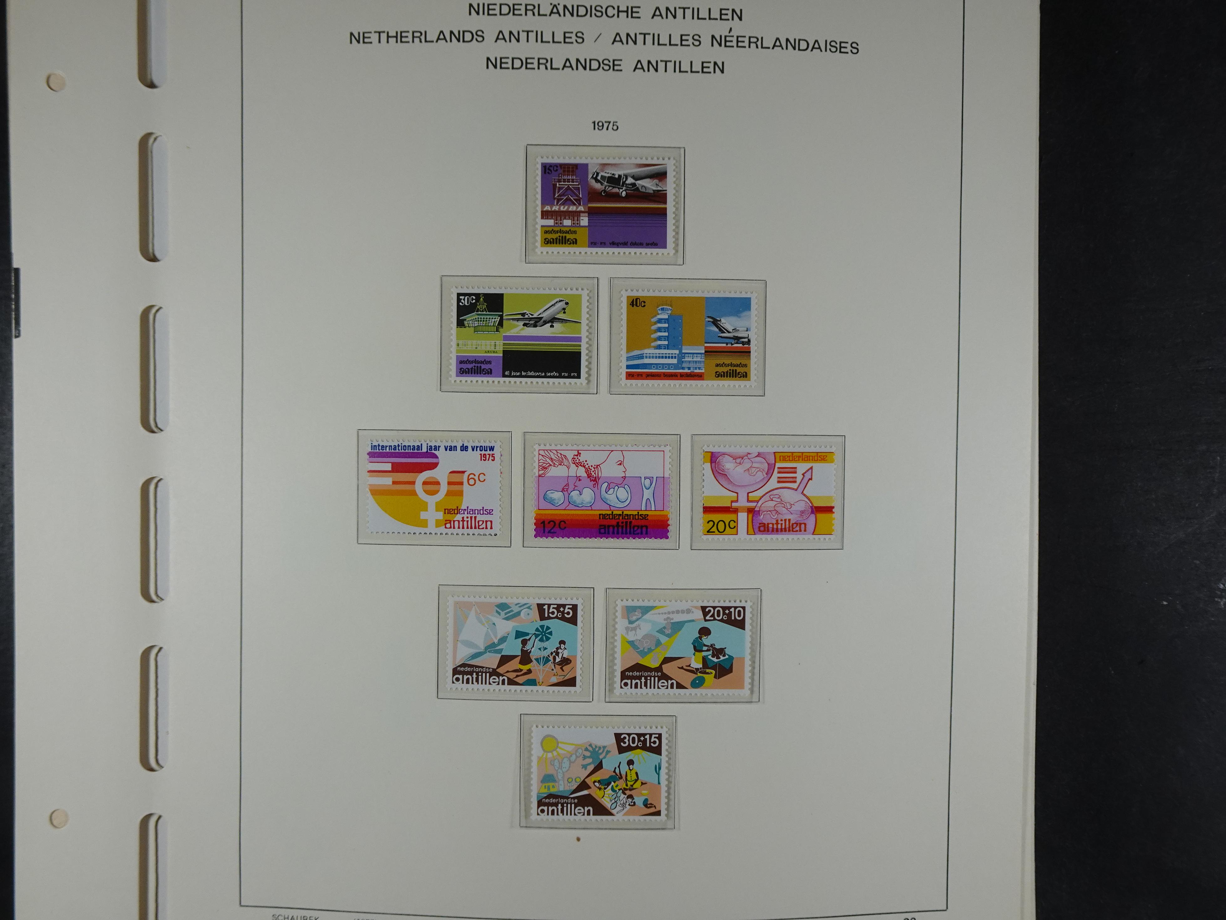 1949 - 2010 compleet postfris op ENFACE NA, deze heeft lichte plakker 28