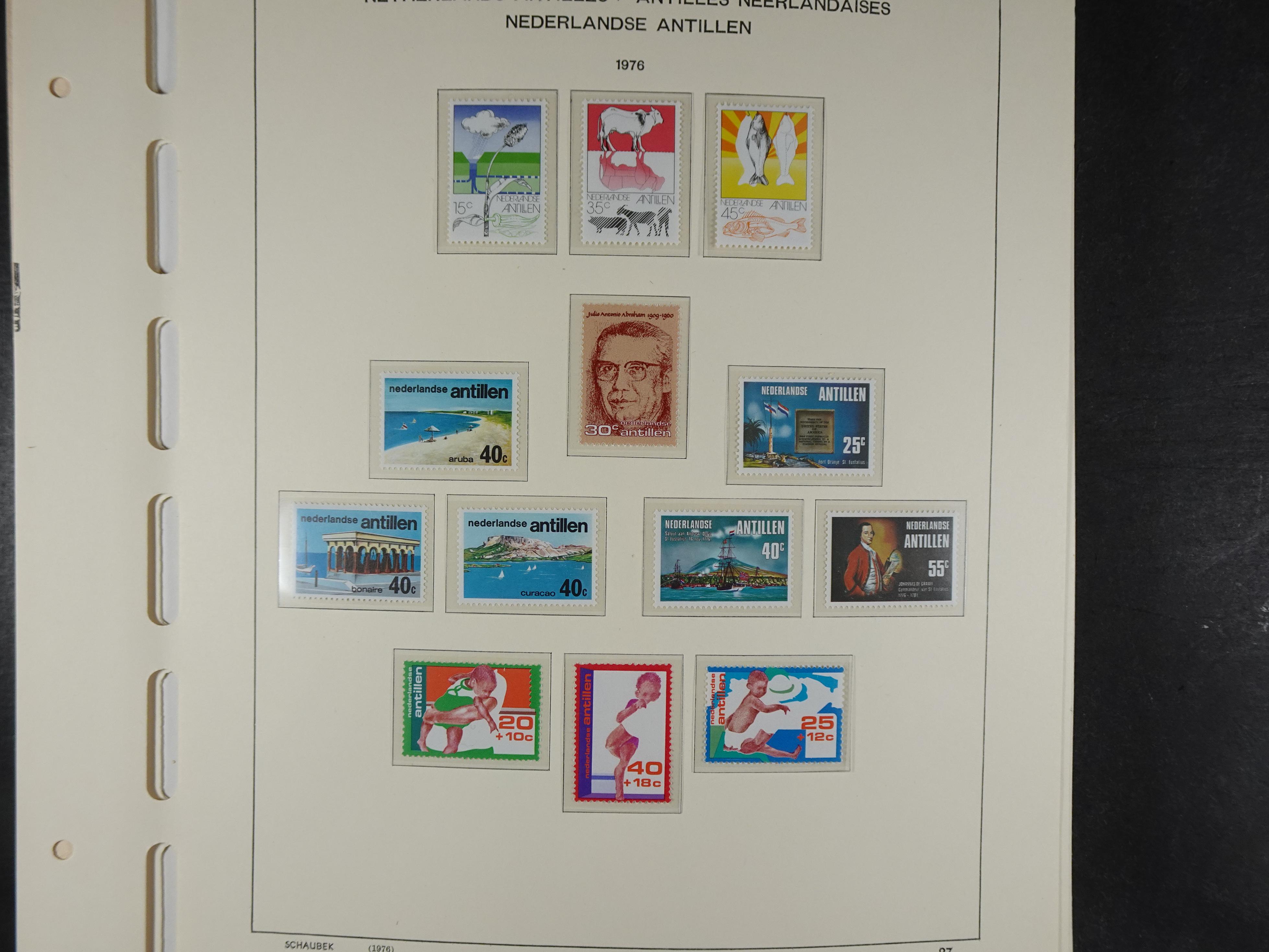 1949 - 2010 compleet postfris op ENFACE NA, deze heeft lichte plakker 29