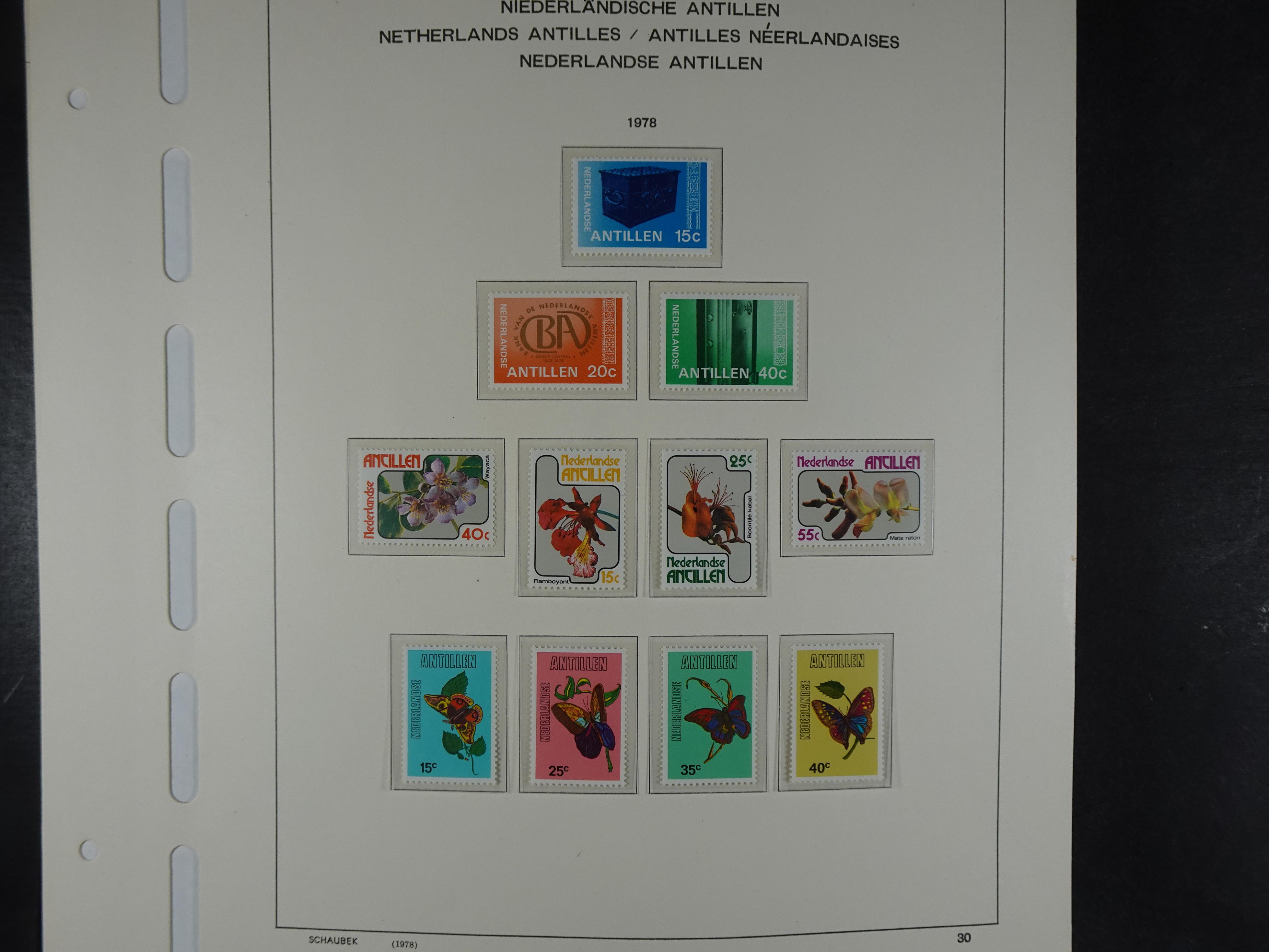 1949 - 2010 compleet postfris op ENFACE NA, deze heeft lichte plakker 33