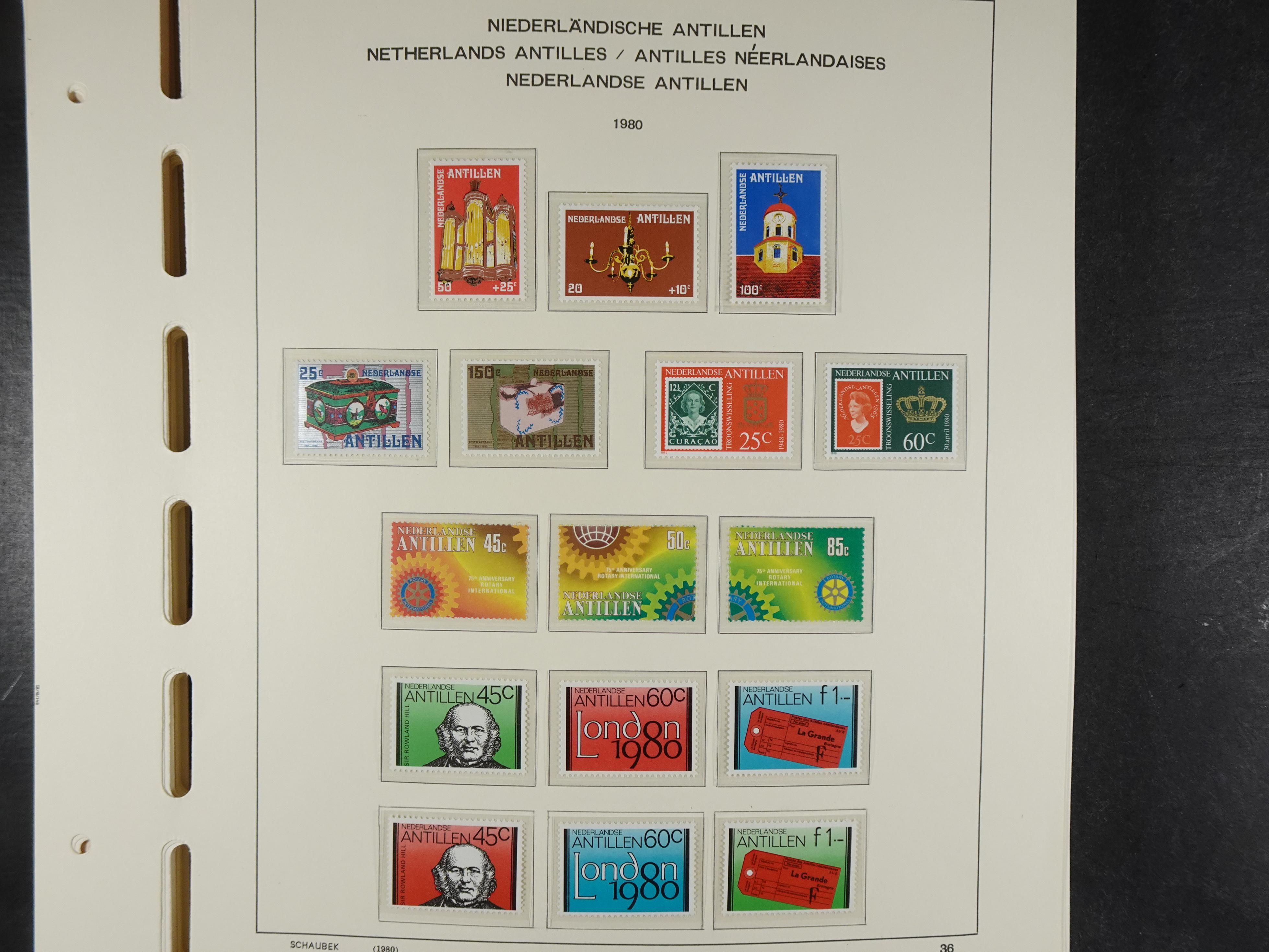 1949 - 2010 compleet postfris op ENFACE NA, deze heeft lichte plakker 40