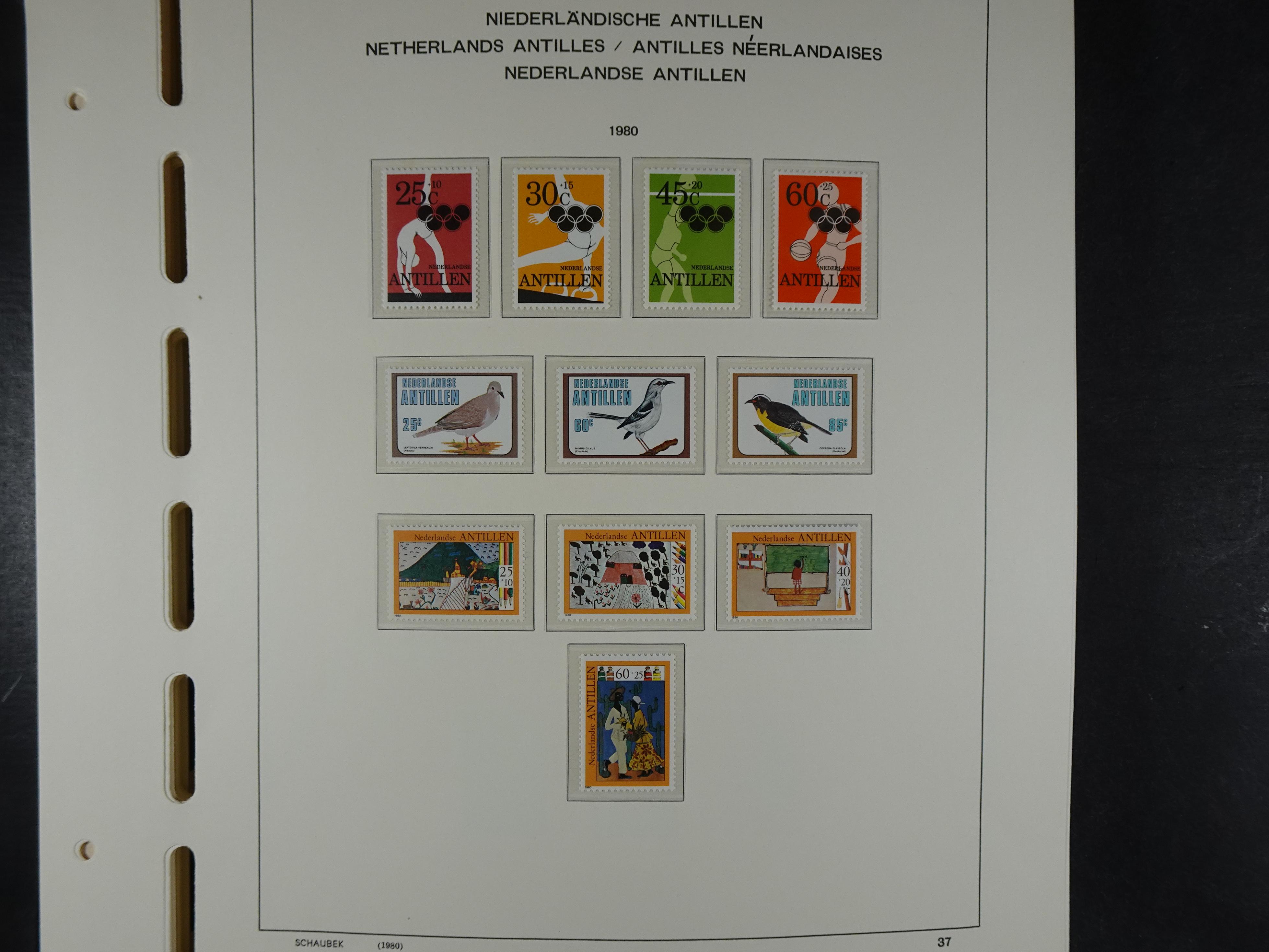 1949 - 2010 compleet postfris op ENFACE NA, deze heeft lichte plakker 41