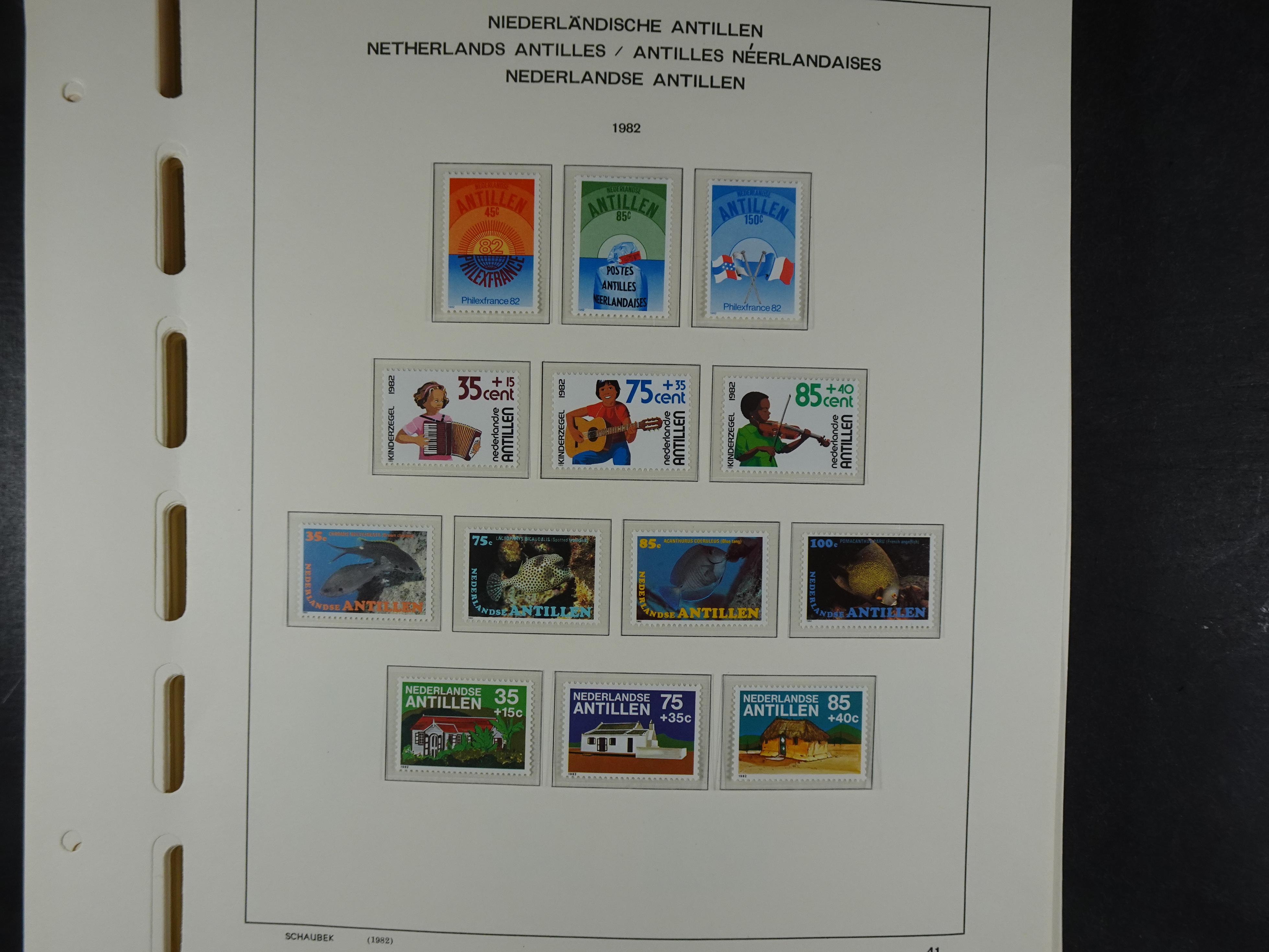 1949 - 2010 compleet postfris op ENFACE NA, deze heeft lichte plakker 45