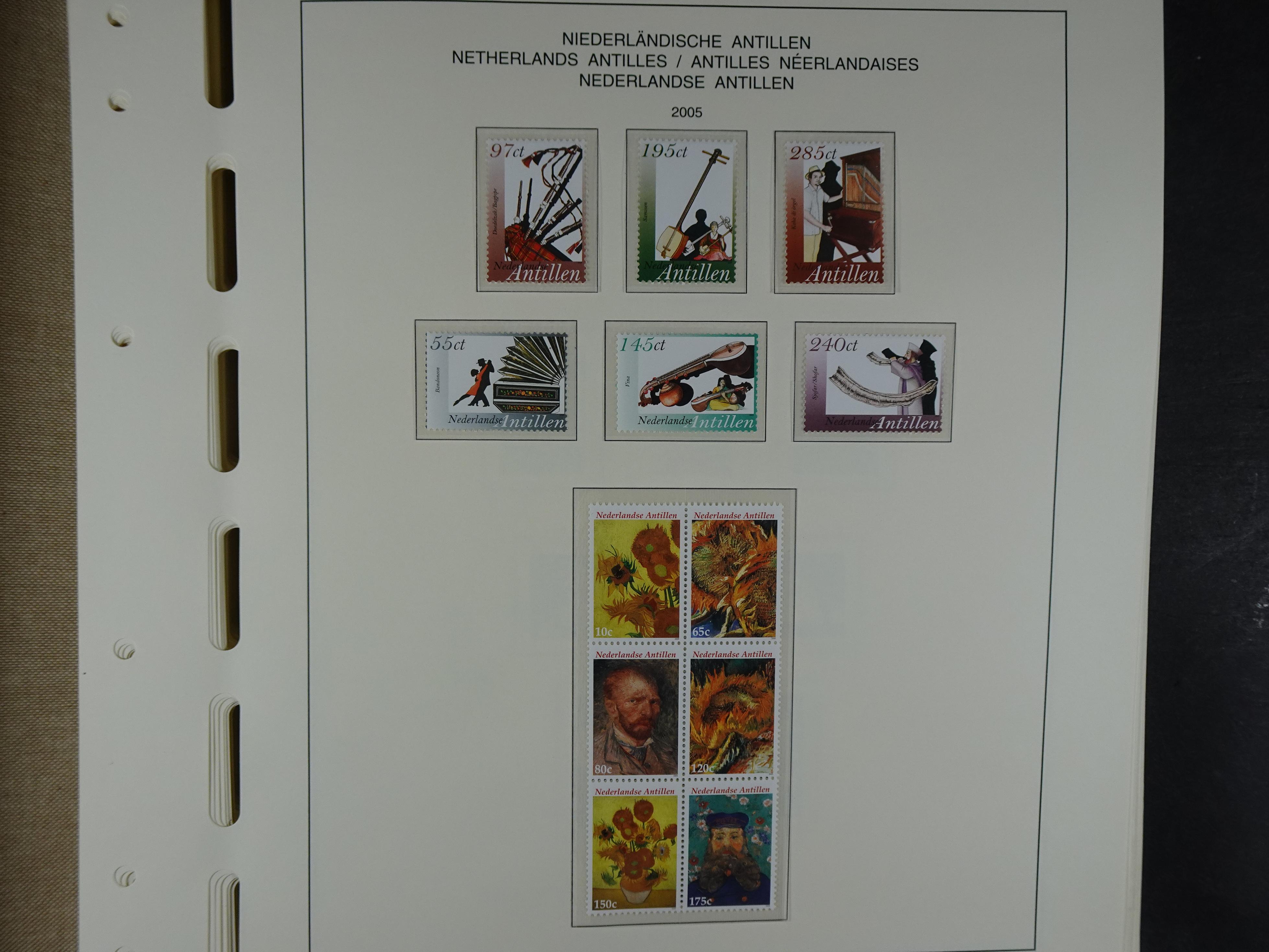 1949 - 2010 compleet postfris op ENFACE NA, deze heeft lichte plakker 132