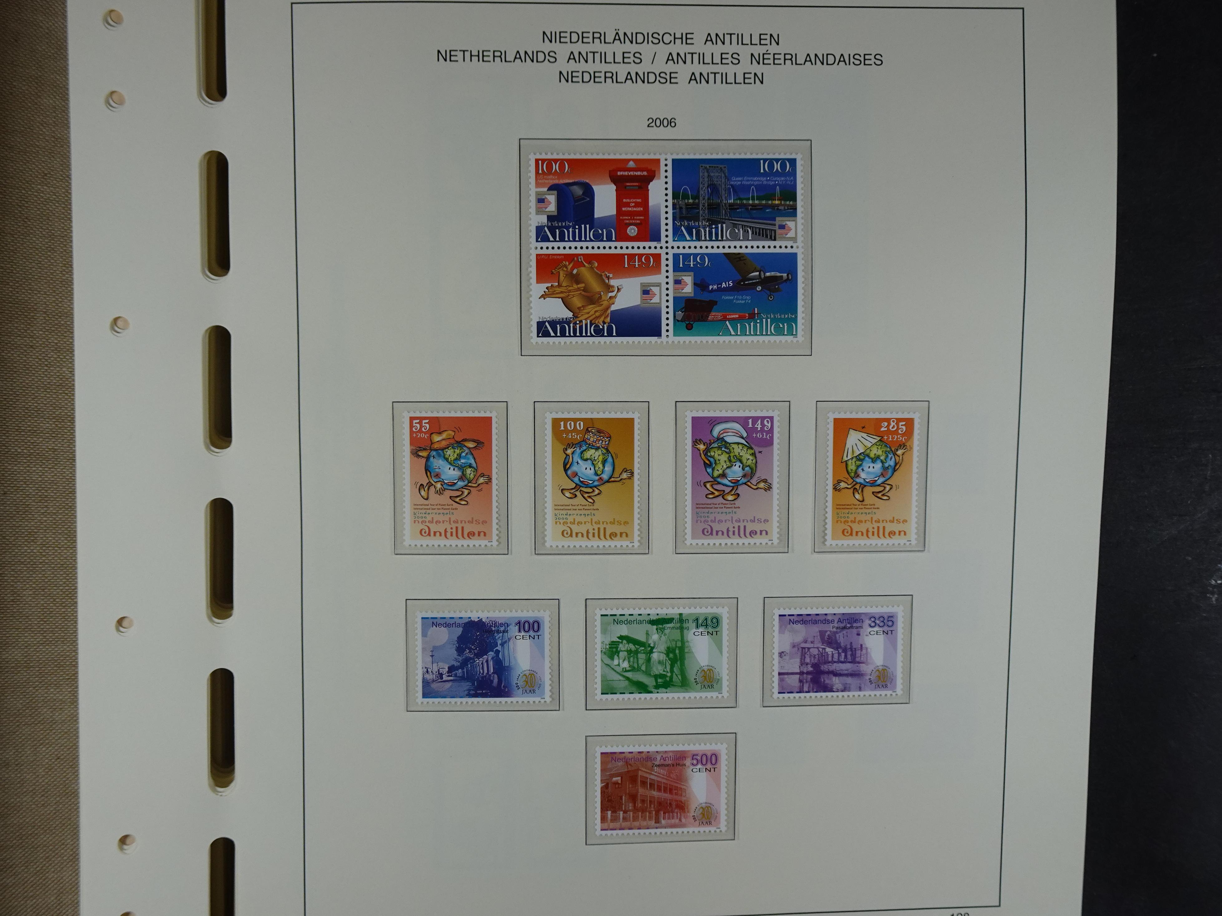 1949 - 2010 compleet postfris op ENFACE NA, deze heeft lichte plakker 136