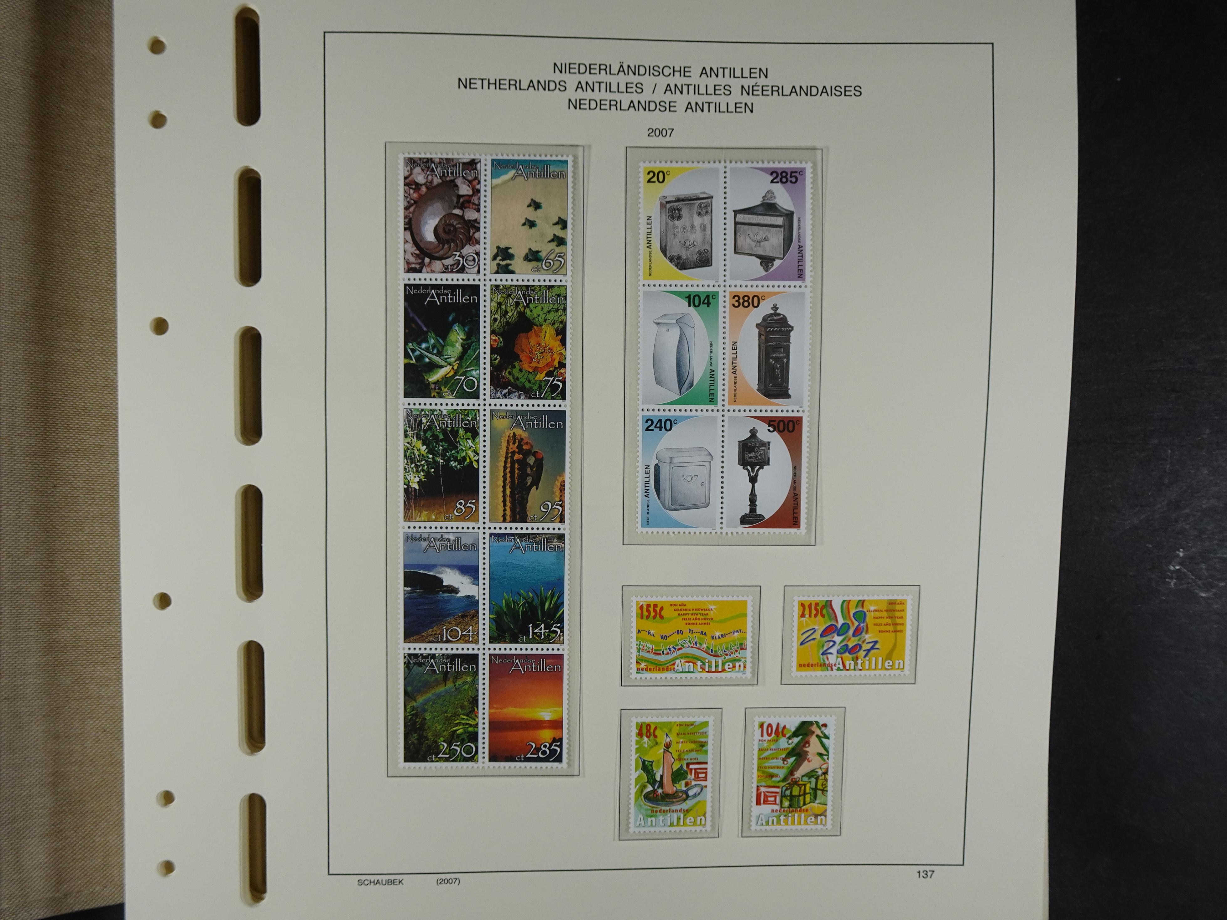 1949 - 2010 compleet postfris op ENFACE NA, deze heeft lichte plakker 145