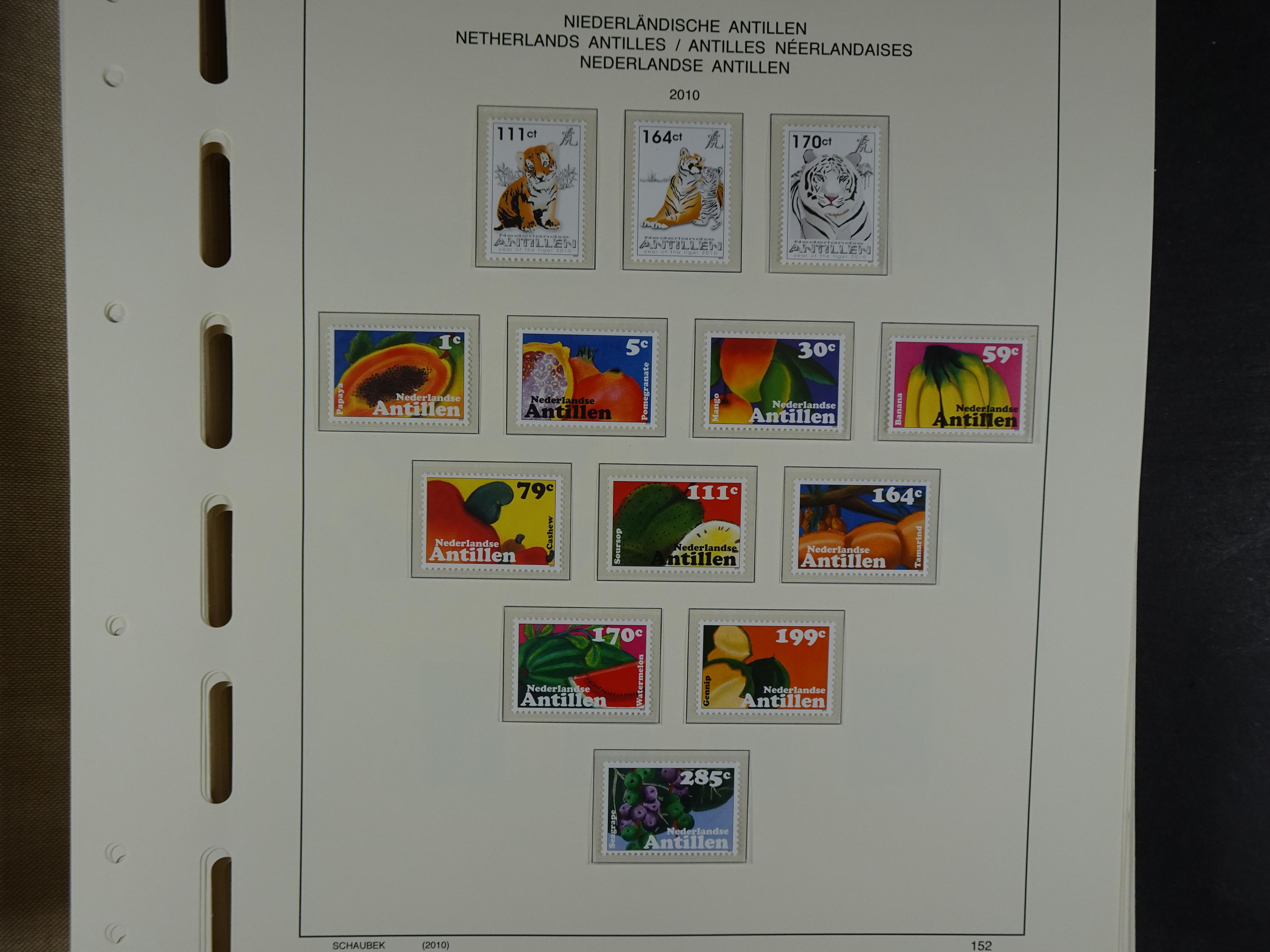 1949 - 2010 compleet postfris op ENFACE NA, deze heeft lichte plakker 160