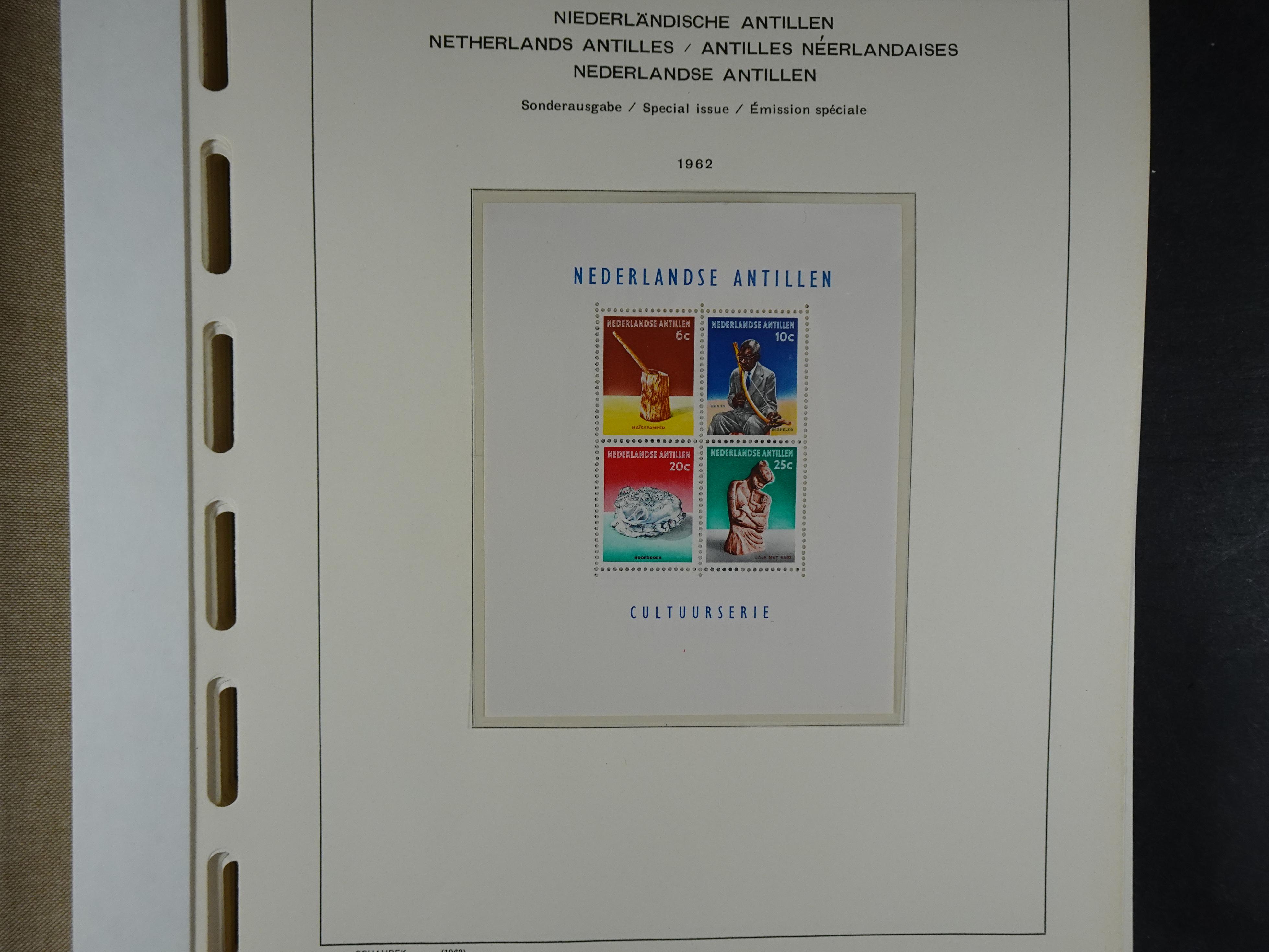 1949 - 2010 compleet postfris op ENFACE NA, deze heeft lichte plakker 163