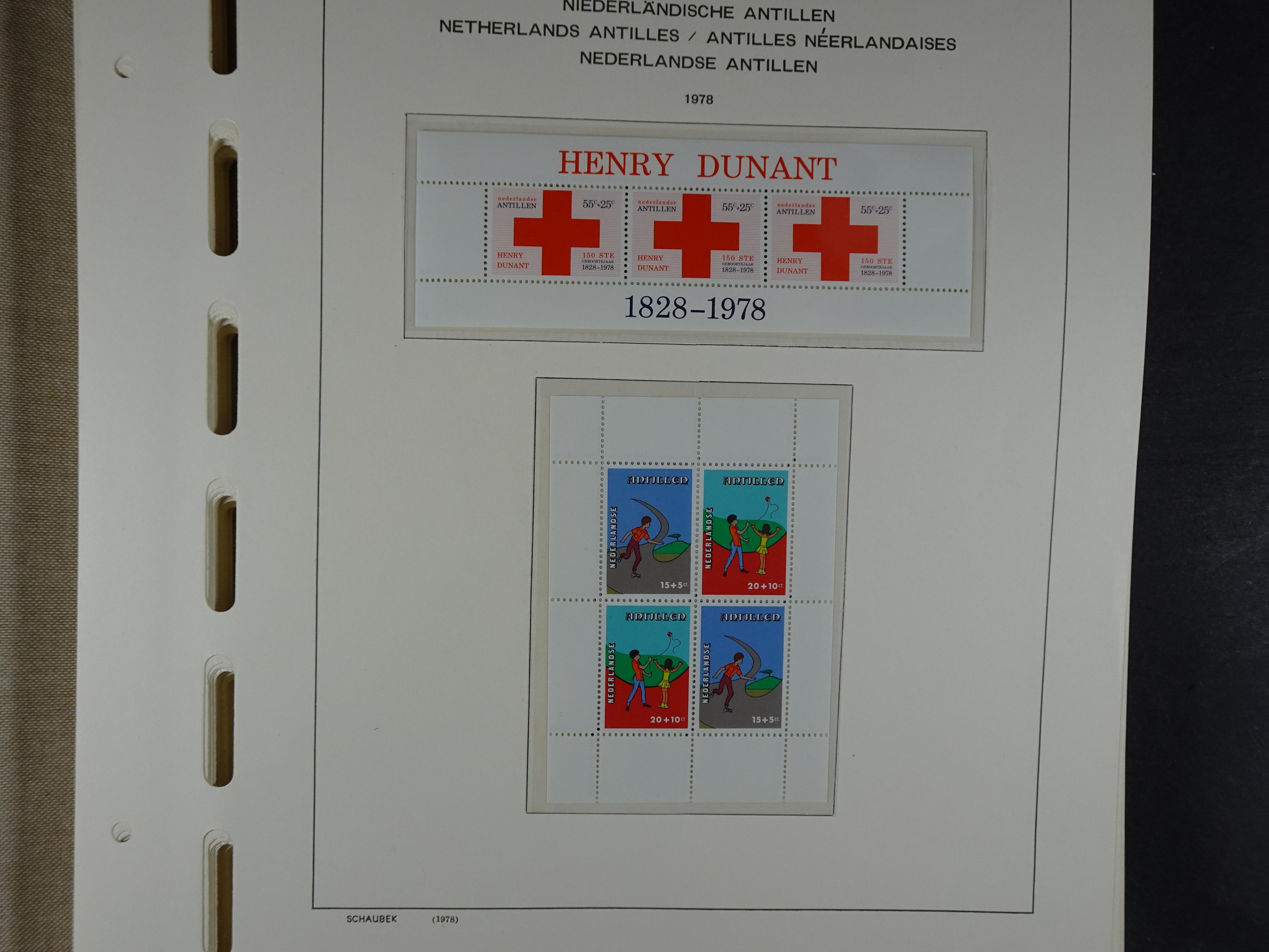 1949 - 2010 compleet postfris op ENFACE NA, deze heeft lichte plakker 167