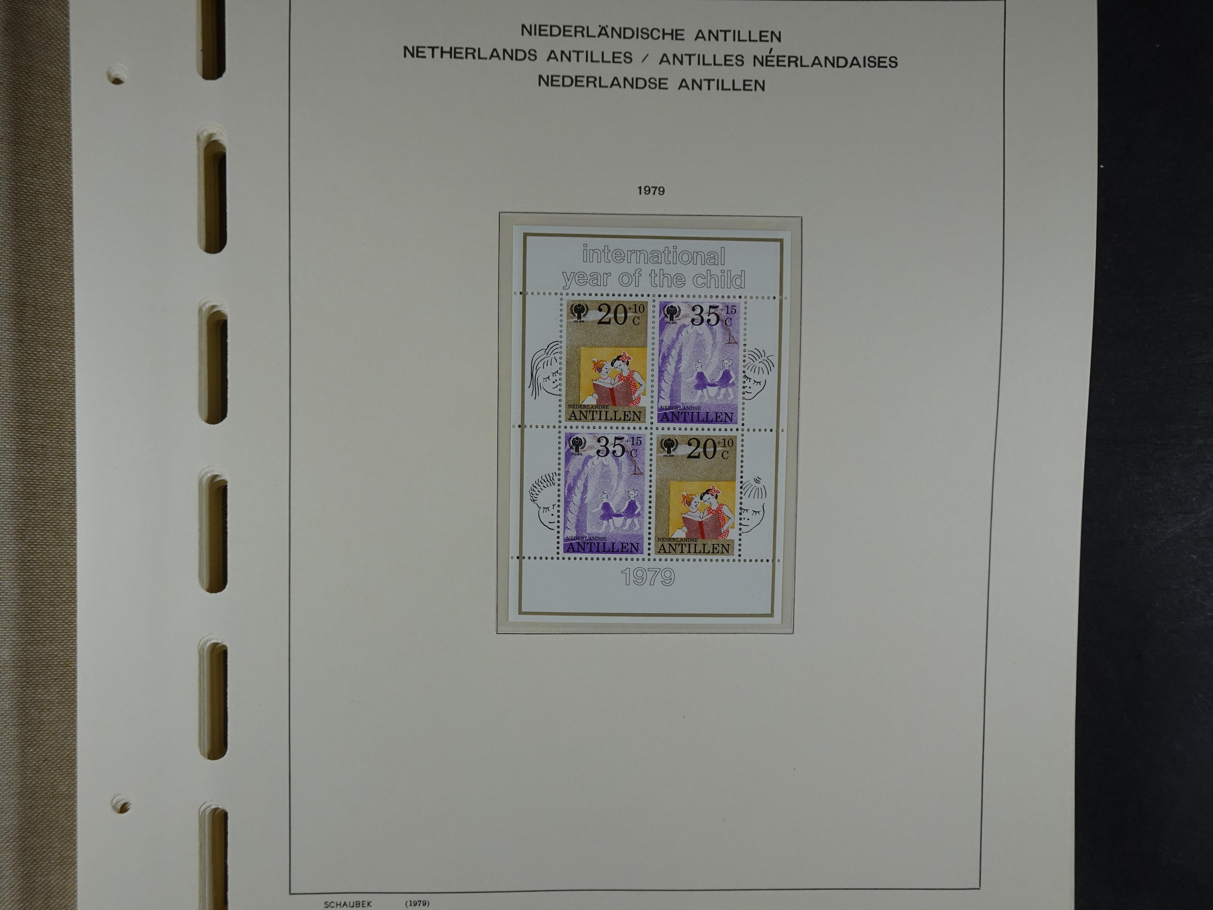 1949 - 2010 compleet postfris op ENFACE NA, deze heeft lichte plakker 168