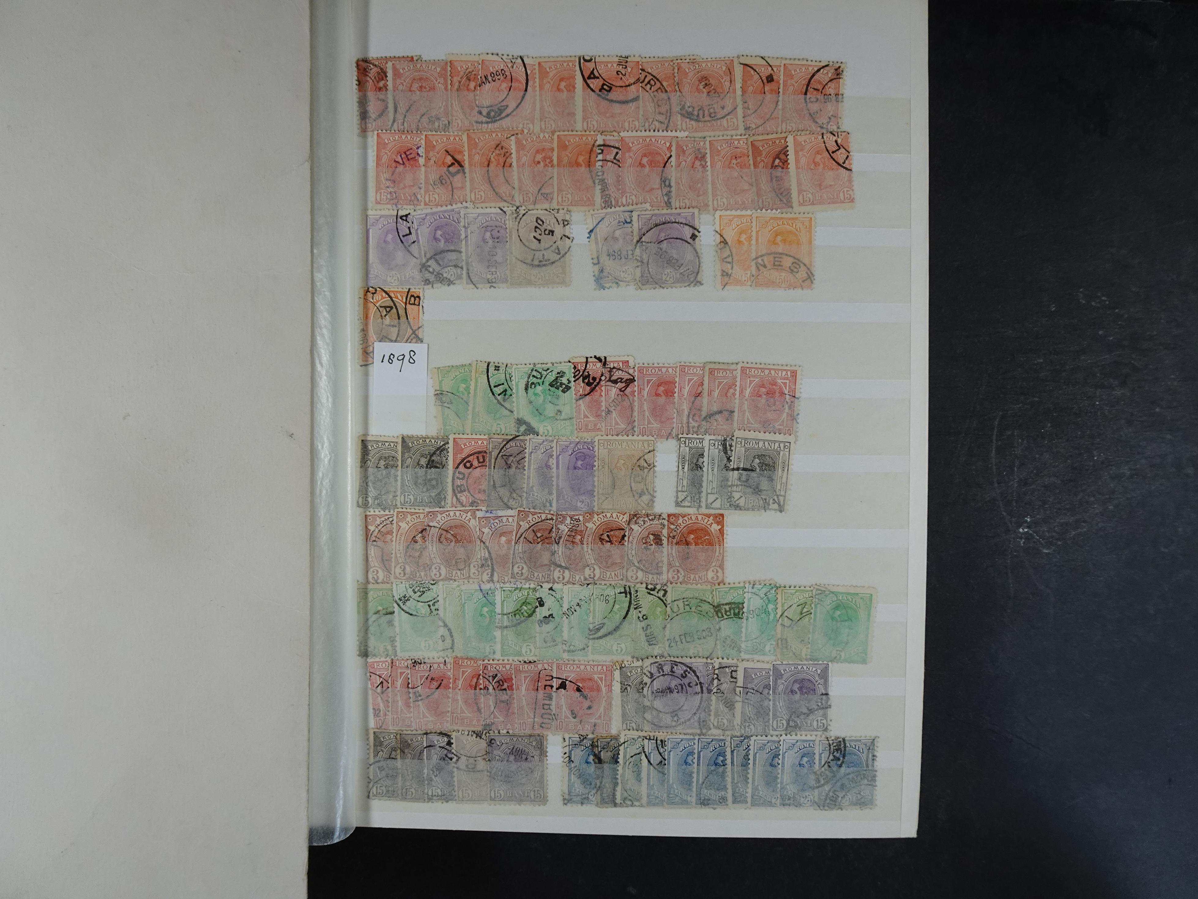 Enorme stock met veel beter materiaal. 3