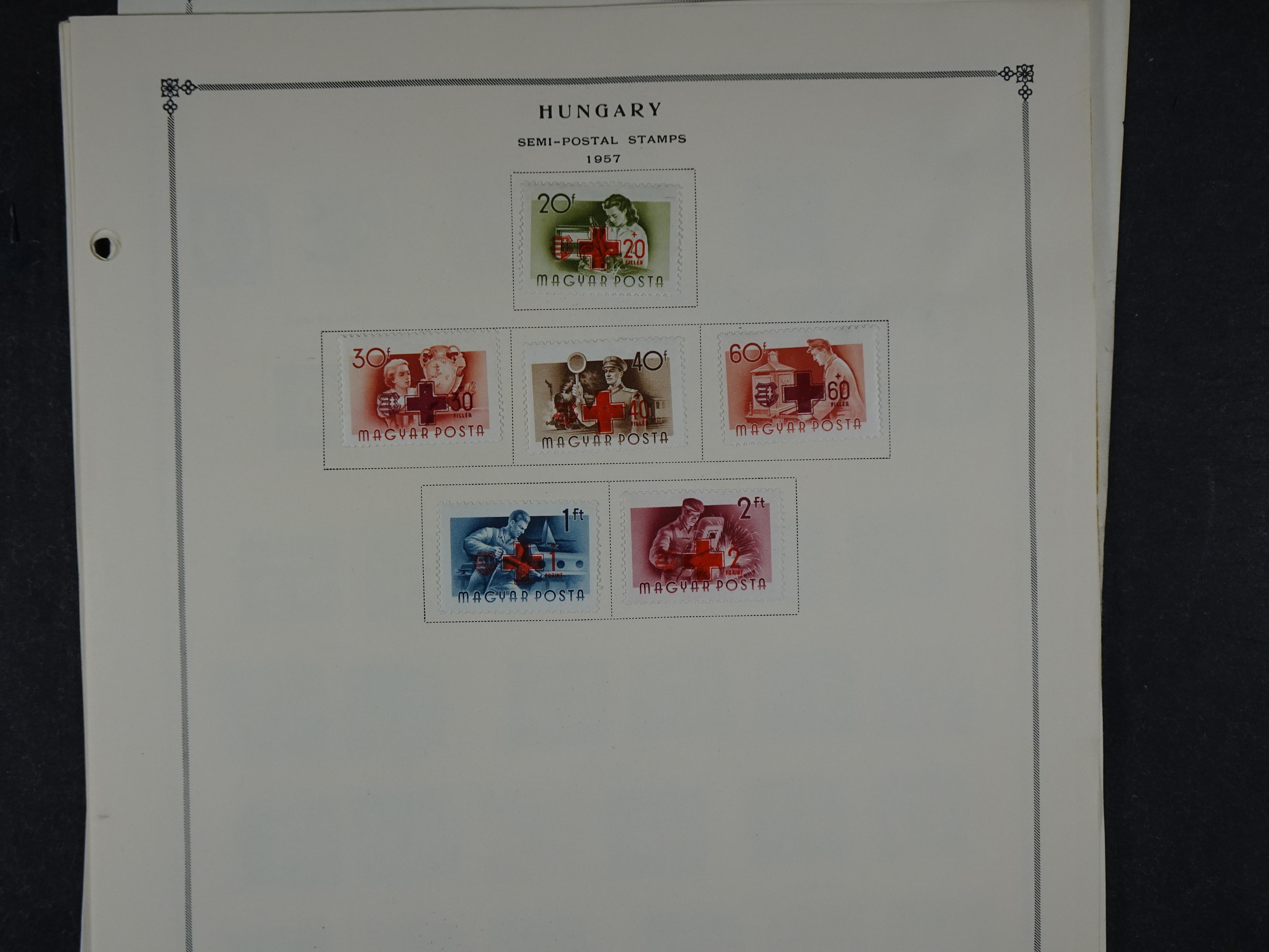 Mooie collectie met veel beter materiaal. 104