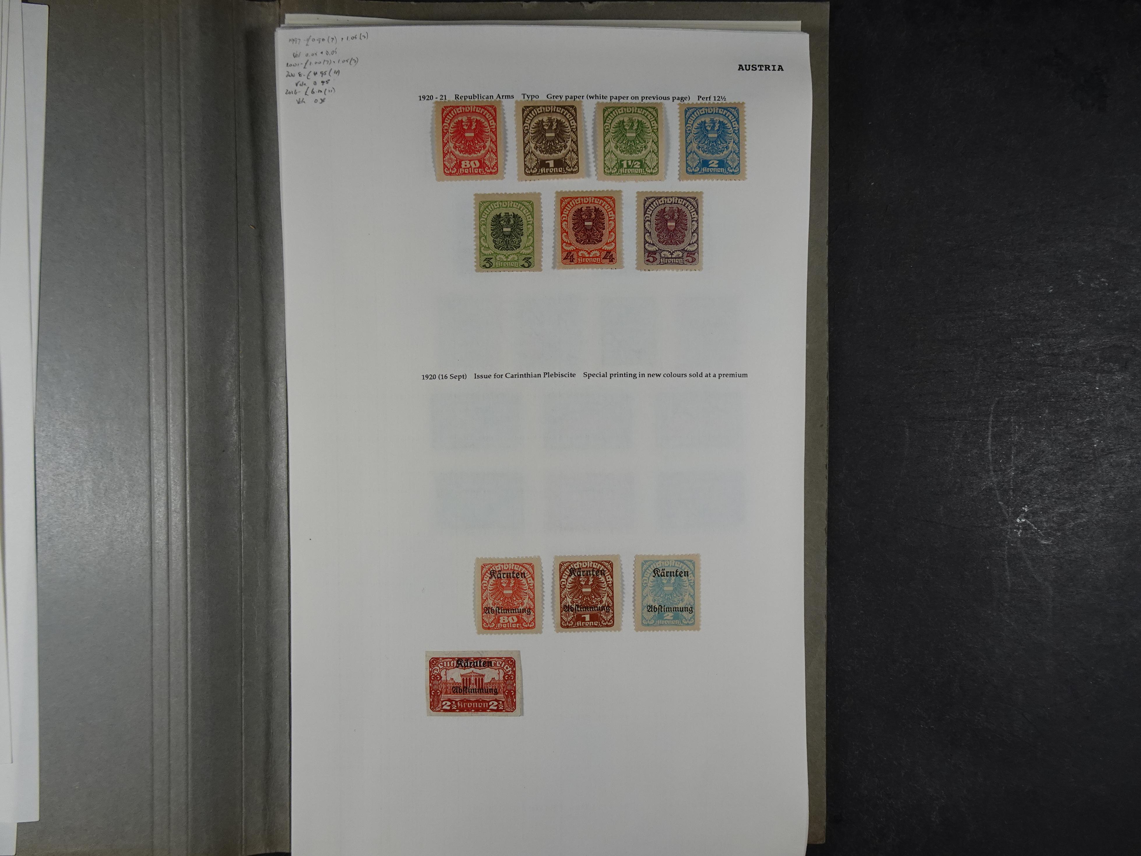 Goed complete verzameling 1850 - 1960 deels gestempeld met betere stempels.
deels 1e plakker, deels postfris. Zeer compleet.
+2 stockkaarten. 28