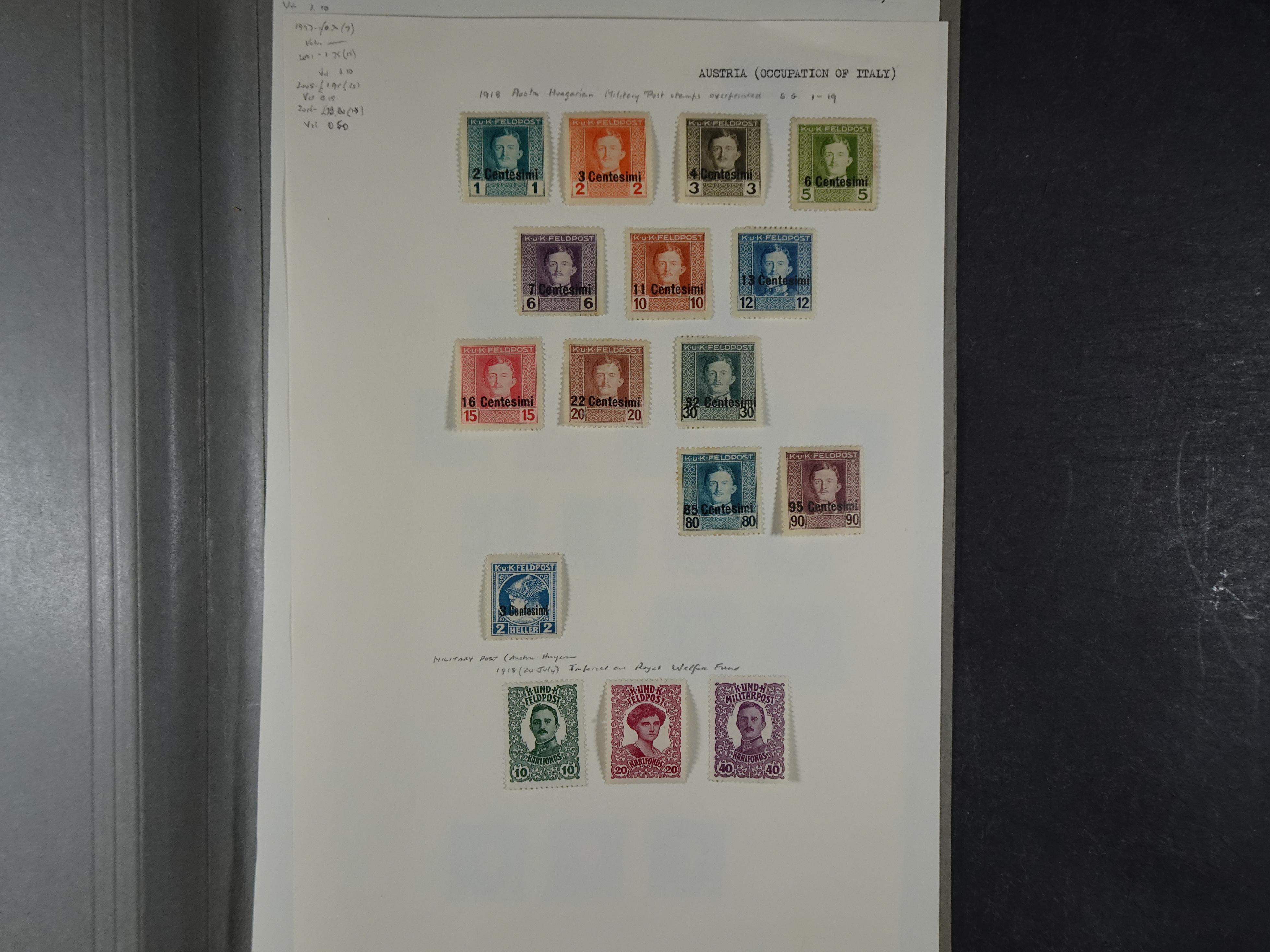 Goed complete verzameling 1850 - 1960 deels gestempeld met betere stempels.
deels 1e plakker, deels postfris. Zeer compleet.
+2 stockkaarten. 73