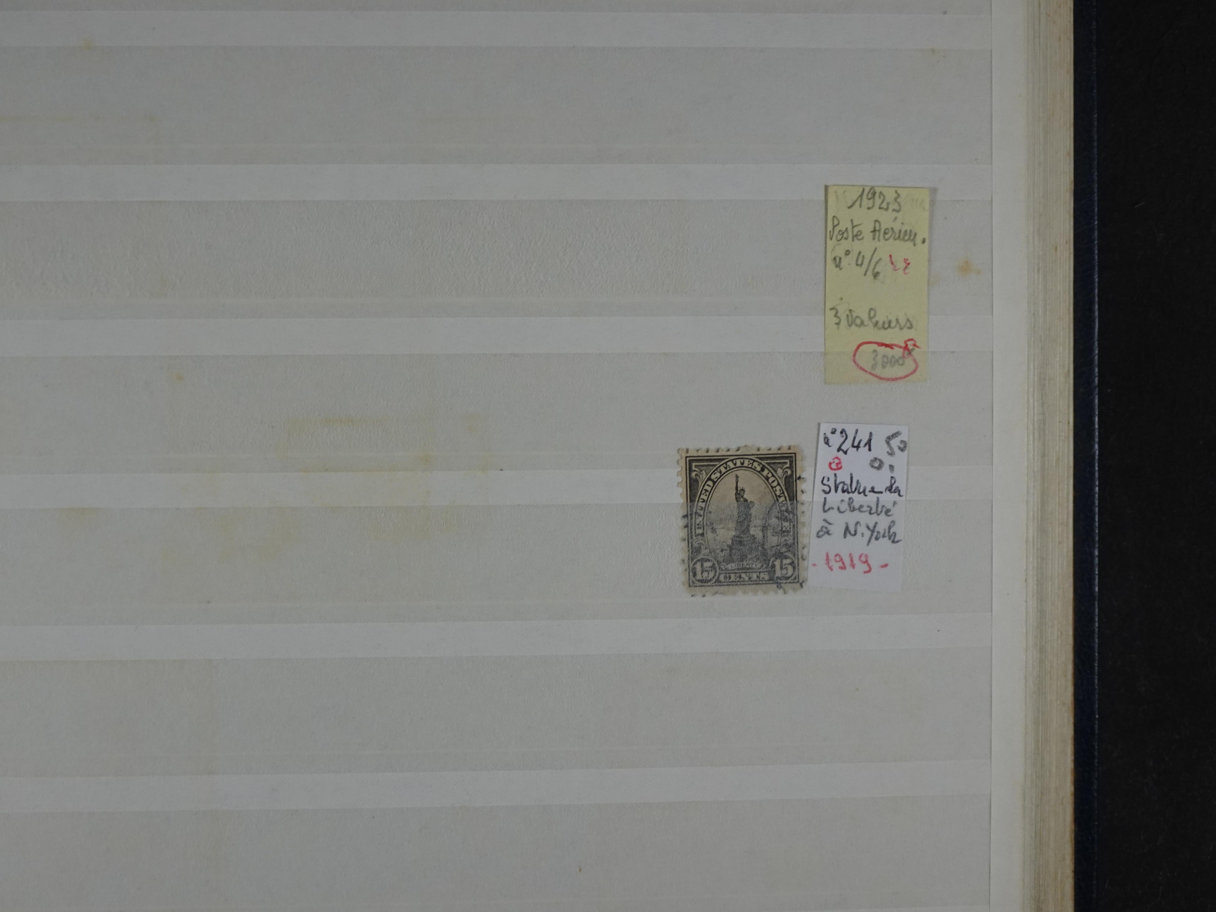 Fraai collectie, veel postfris materiaal onder andere presidenten serie. 11