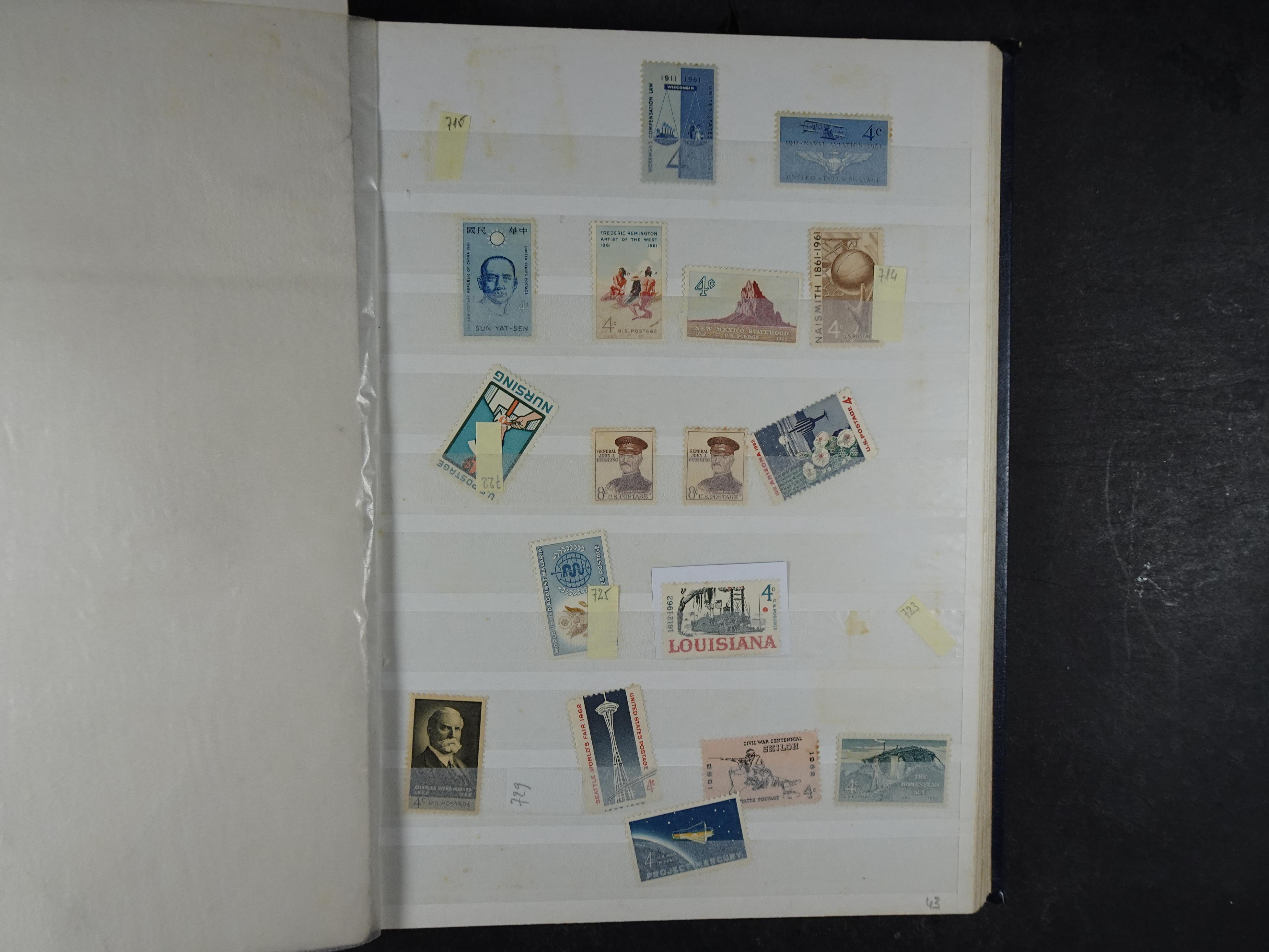 Fraai collectie, veel postfris materiaal onder andere presidenten serie. 39