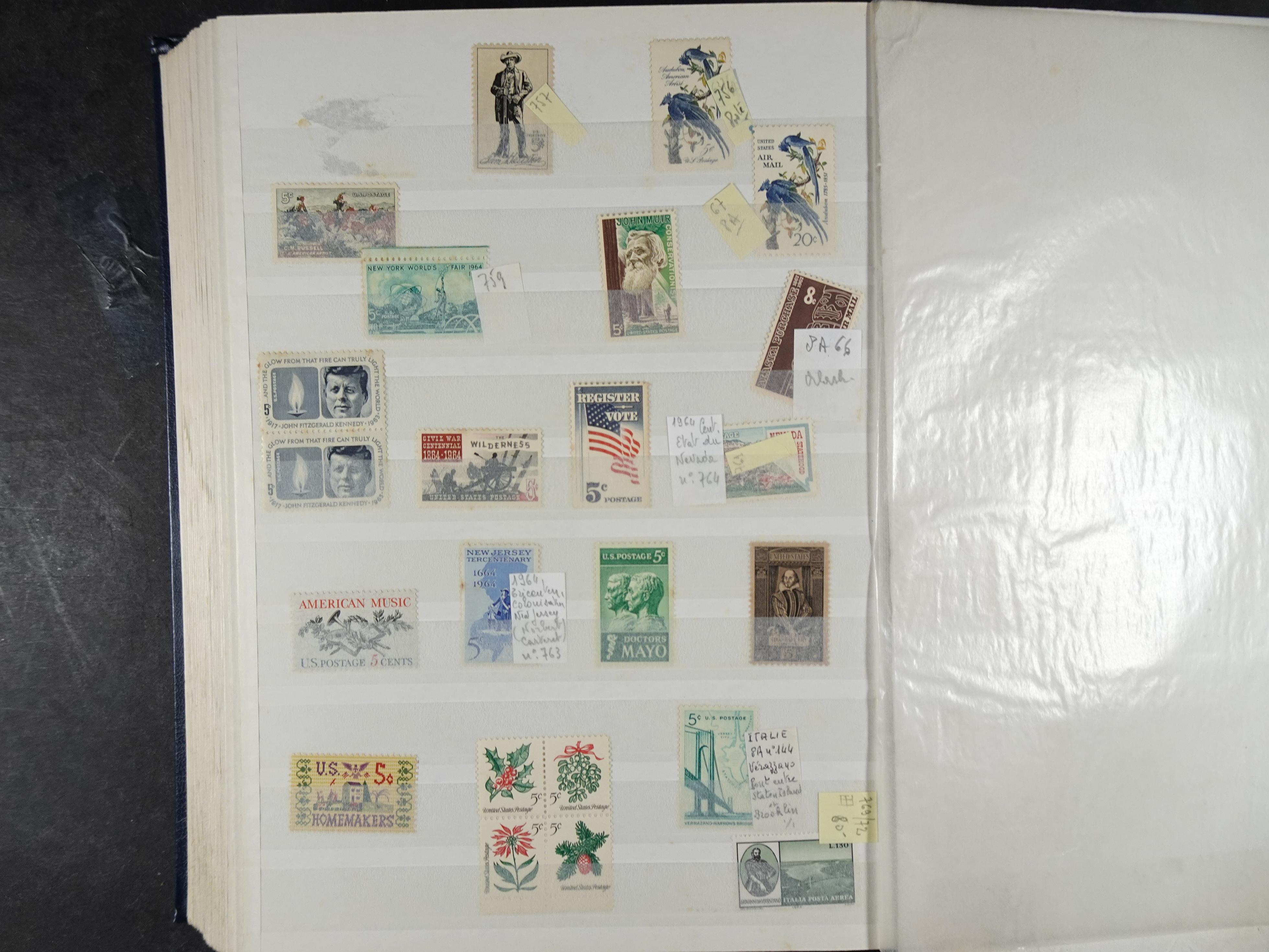 Fraai collectie, veel postfris materiaal onder andere presidenten serie. 42