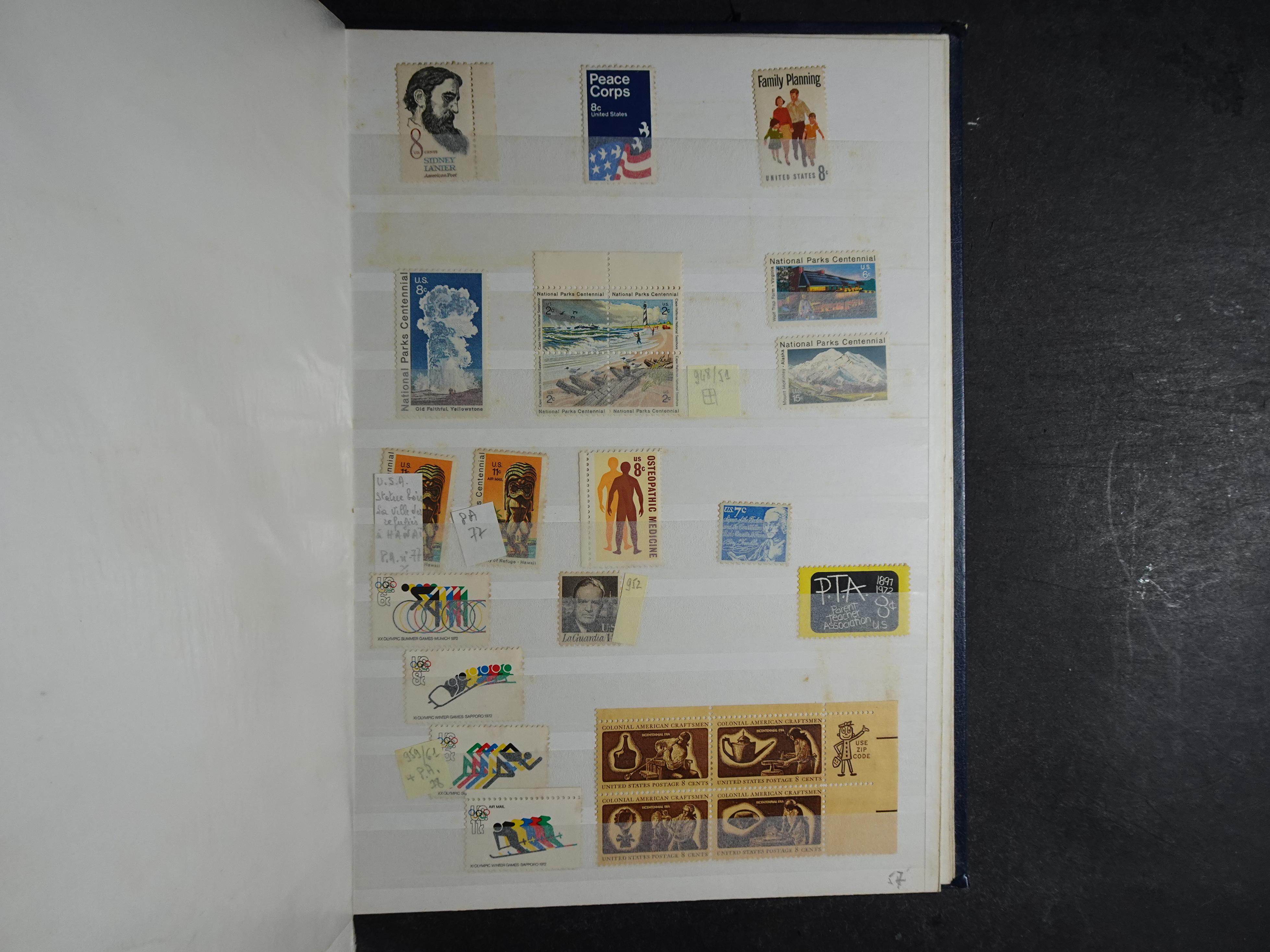 Fraai collectie, veel postfris materiaal onder andere presidenten serie. 54