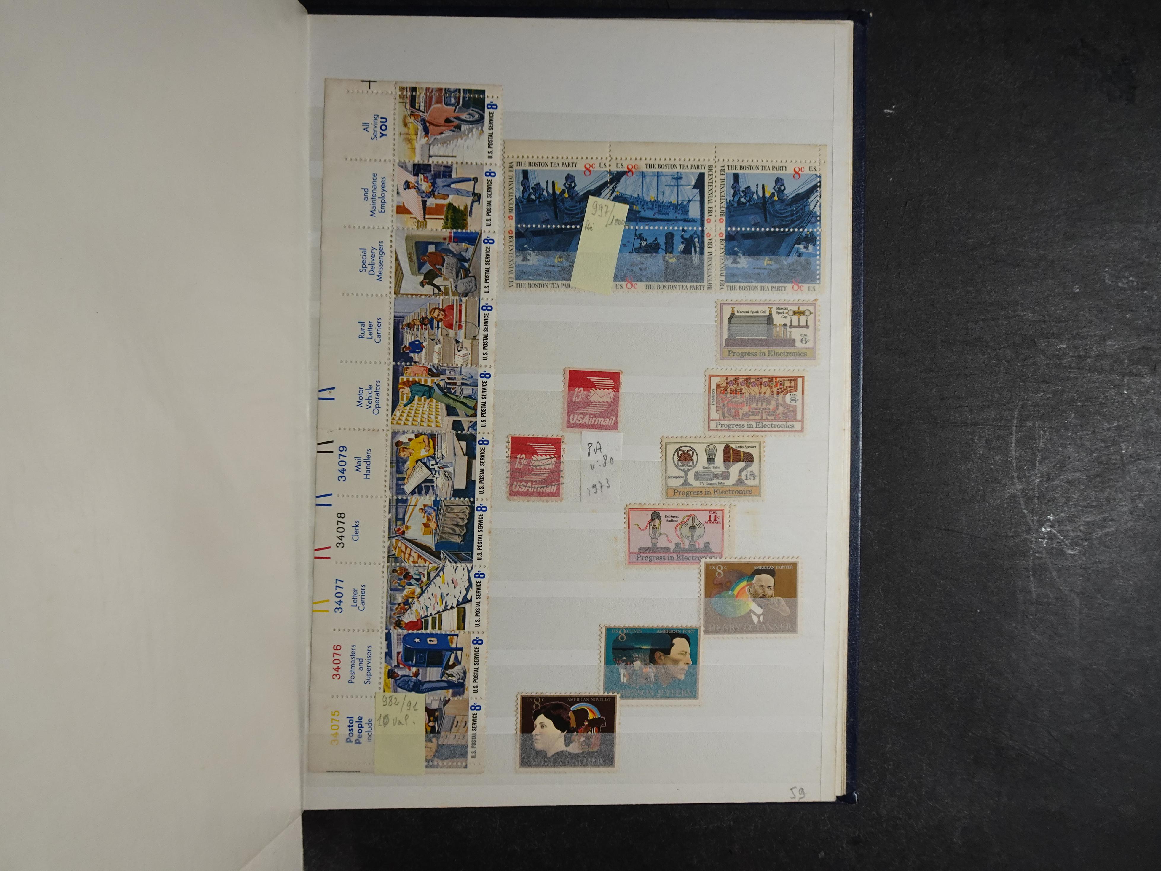 Fraai collectie, veel postfris materiaal onder andere presidenten serie. 56