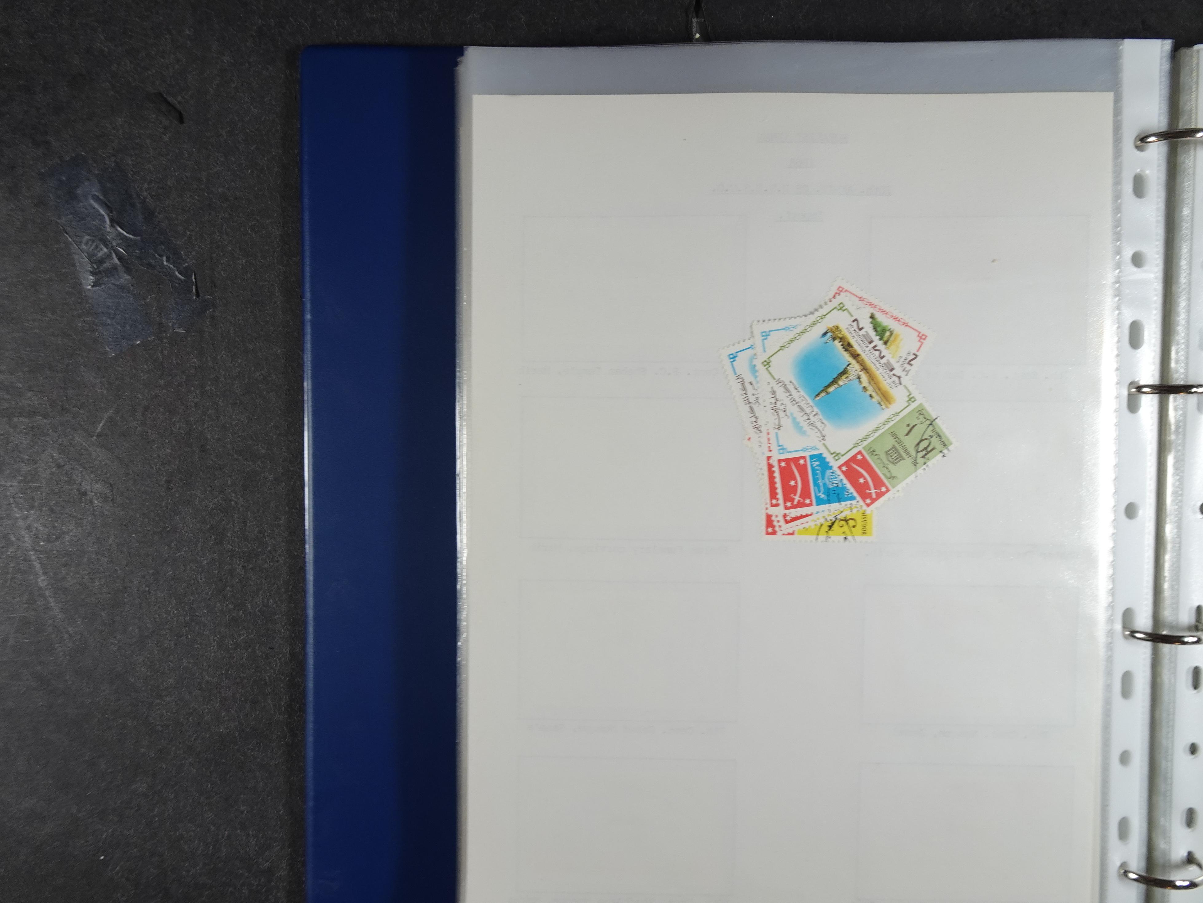 Mooie opgezette collectie veel deel gestempeld met betere blokken. 
Jaren 60 postfris. 73