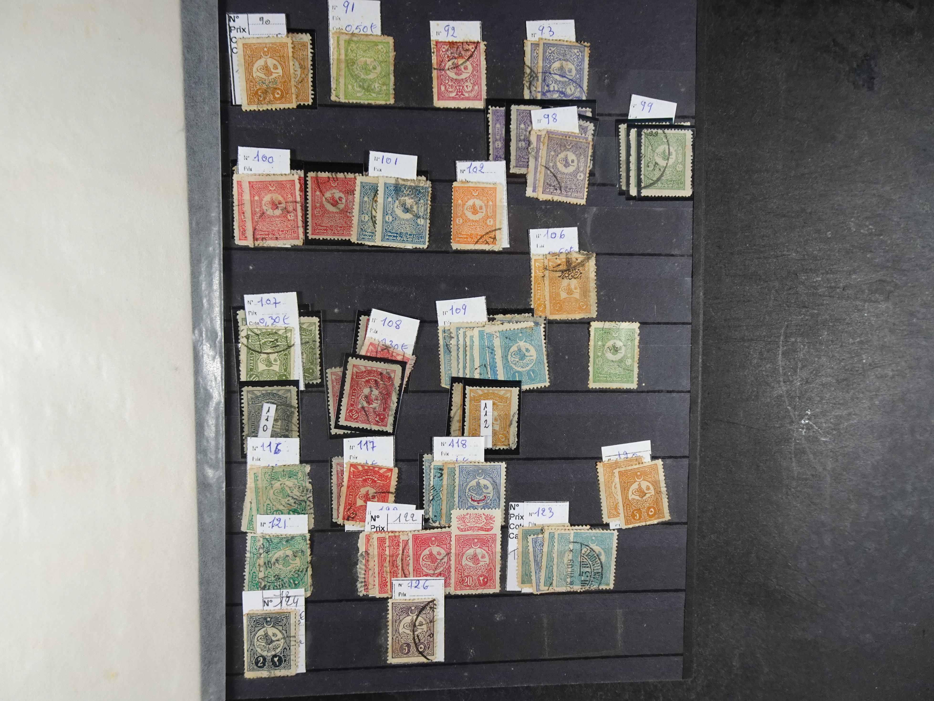 Verzameling klassiek materiaal met betere stempels daarbij Montenegro, Servië, Toeva (Niet vaak aangeboden). 3