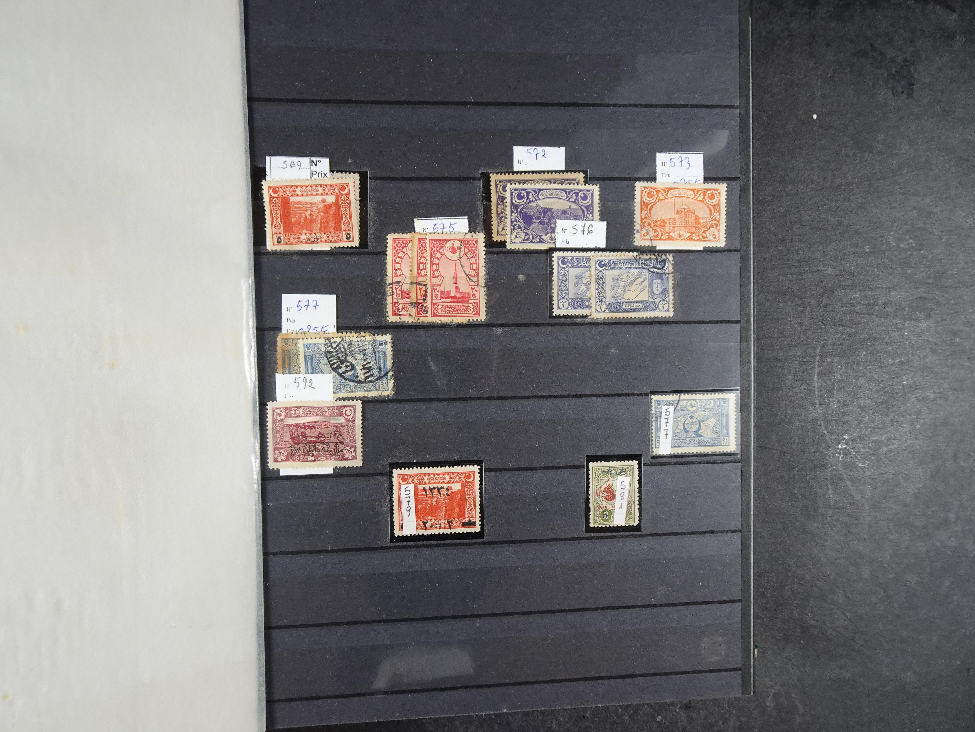 Verzameling klassiek materiaal met betere stempels daarbij Montenegro, Servië, Toeva (Niet vaak aangeboden). 9