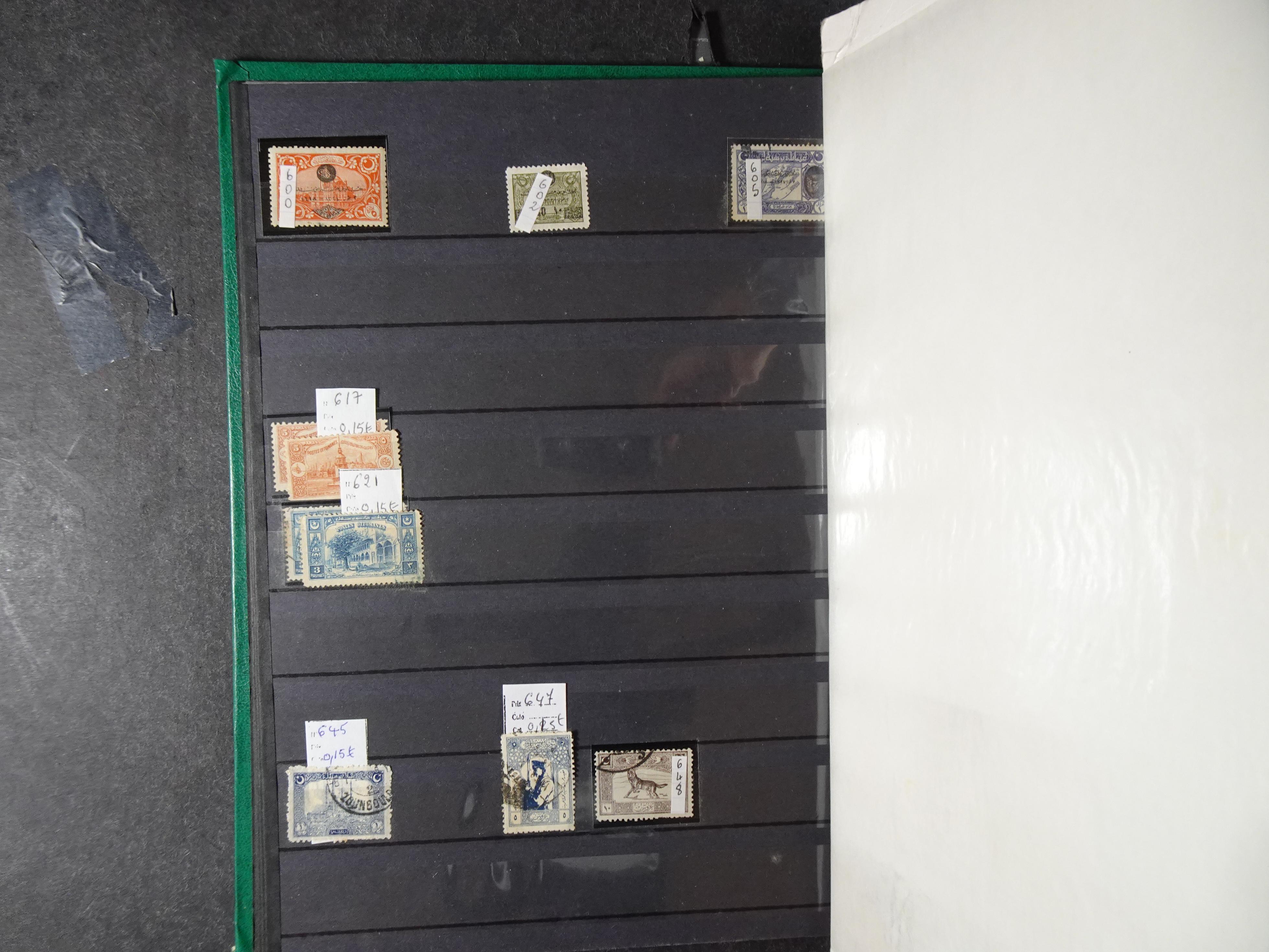 Verzameling klassiek materiaal met betere stempels daarbij Montenegro, Servië, Toeva (Niet vaak aangeboden). 10