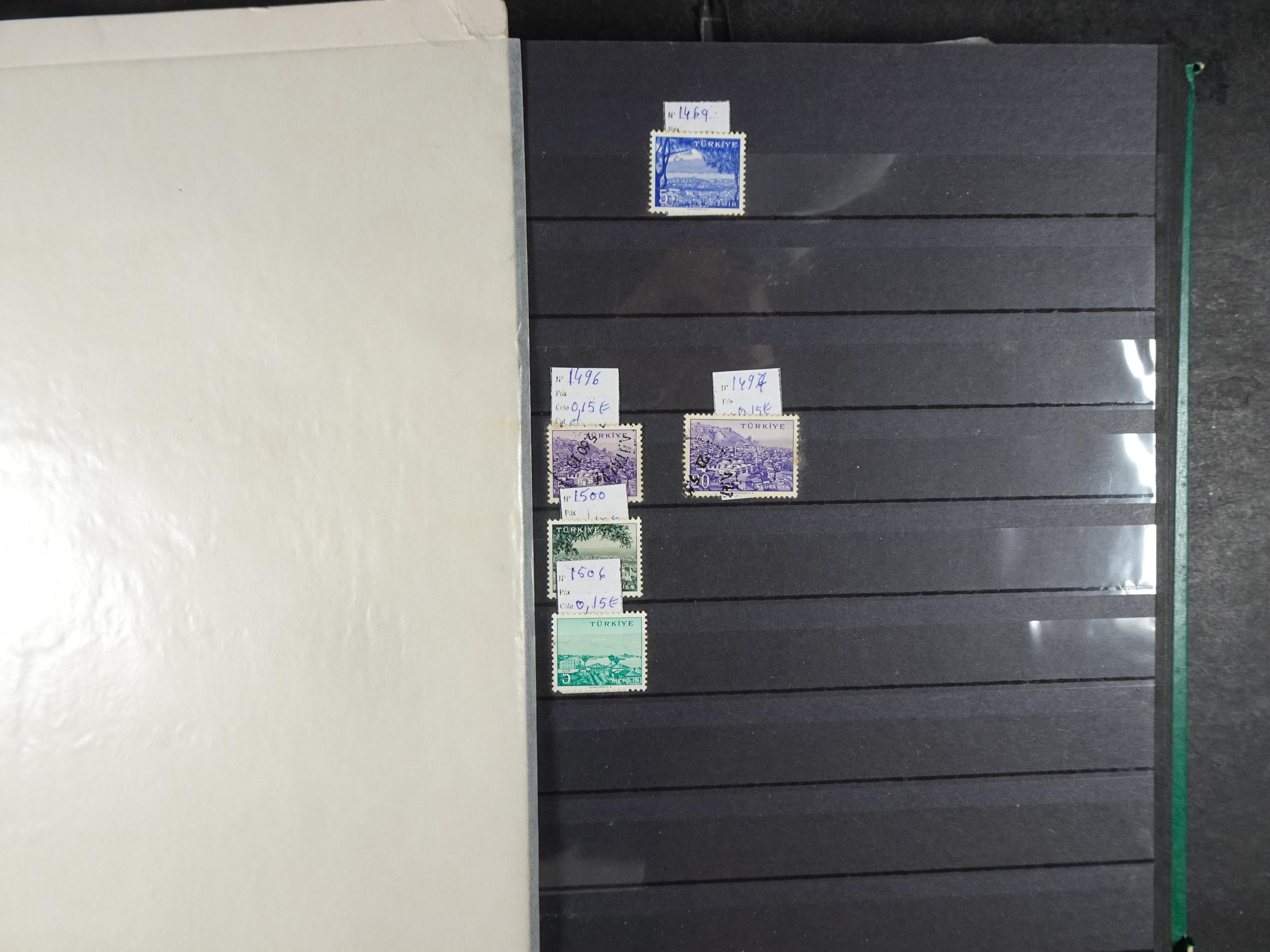 Verzameling klassiek materiaal met betere stempels daarbij Montenegro, Servië, Toeva (Niet vaak aangeboden). 23