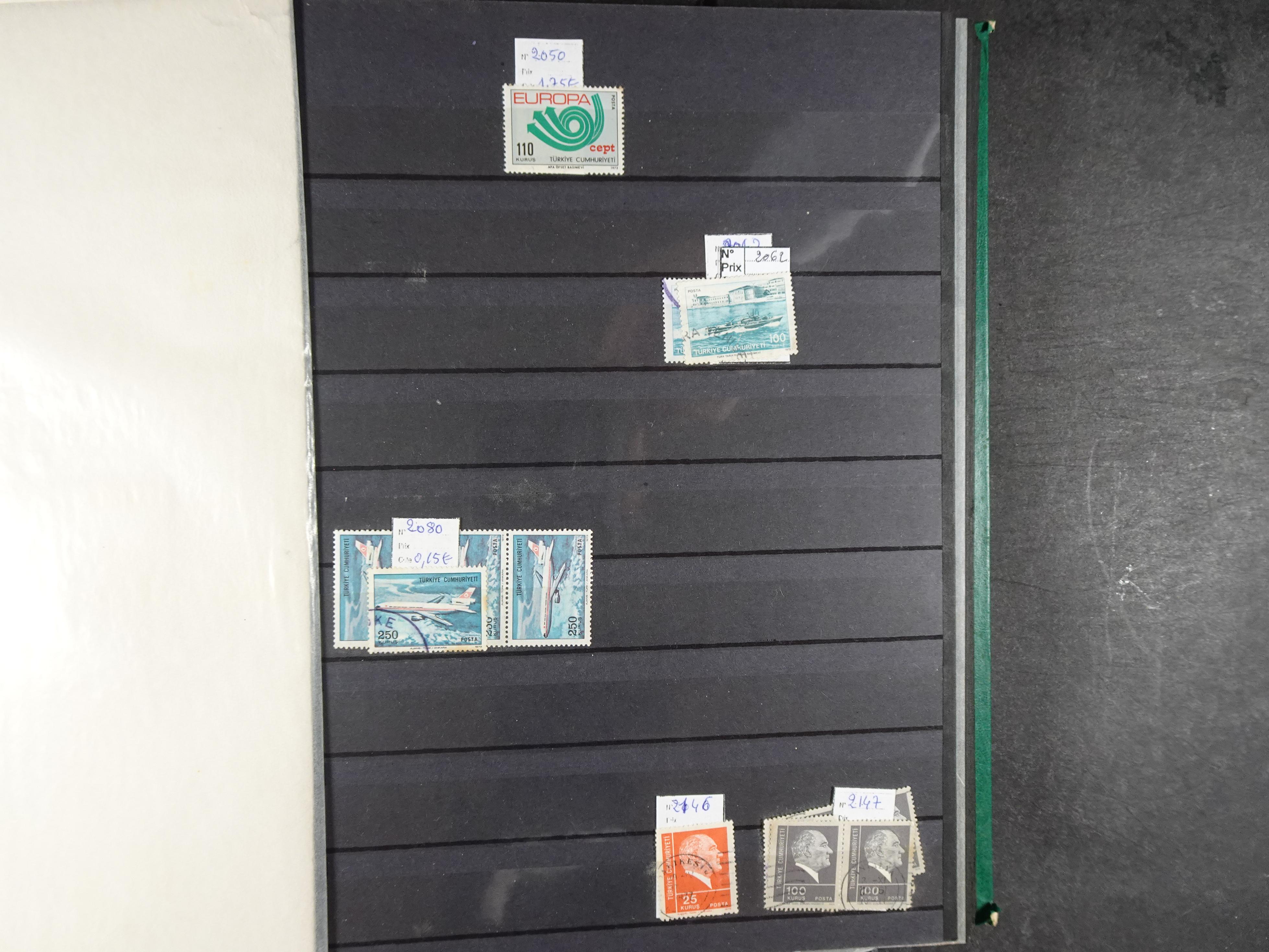 Verzameling klassiek materiaal met betere stempels daarbij Montenegro, Servië, Toeva (Niet vaak aangeboden). 33