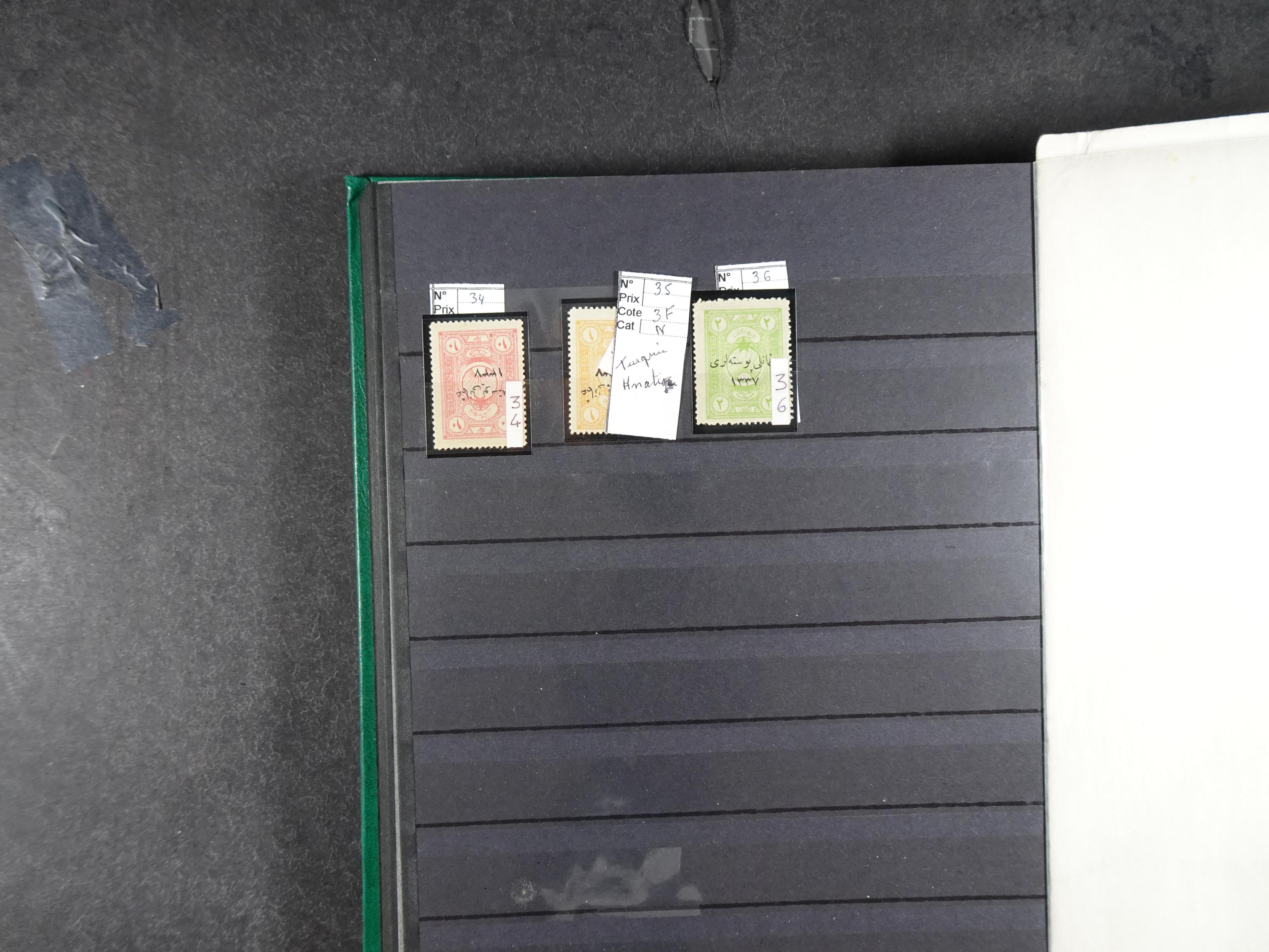 Verzameling klassiek materiaal met betere stempels daarbij Montenegro, Servië, Toeva (Niet vaak aangeboden). 41