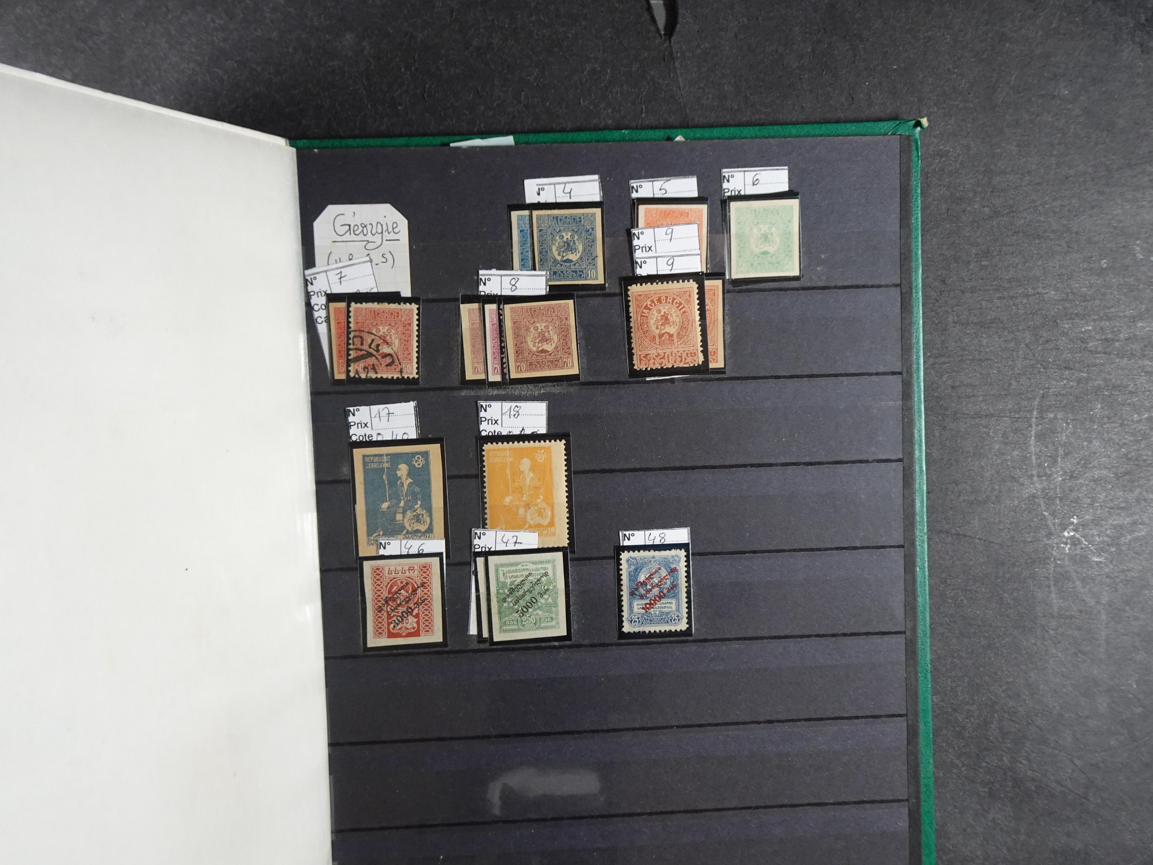 Verzameling klassiek materiaal met betere stempels daarbij Montenegro, Servië, Toeva (Niet vaak aangeboden). 57